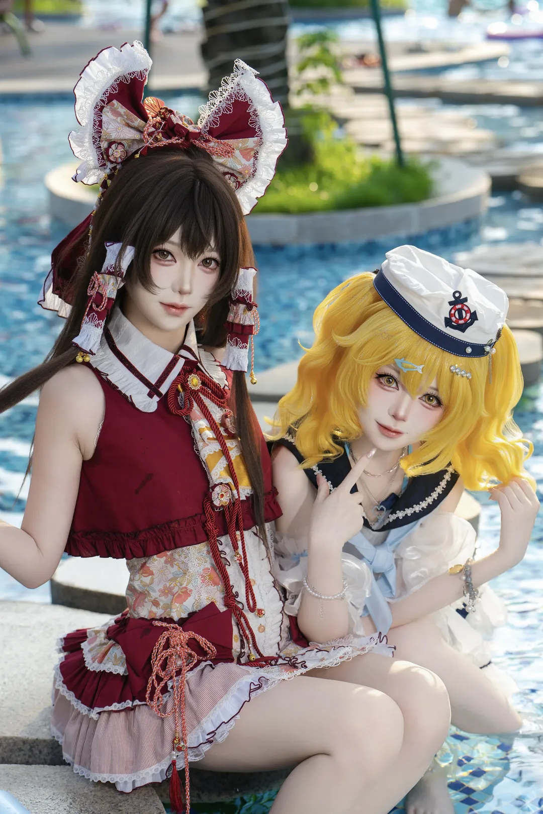 【博丽灵梦cos】东方project夏日水池边，与北白河千百合的二设泳装搭档