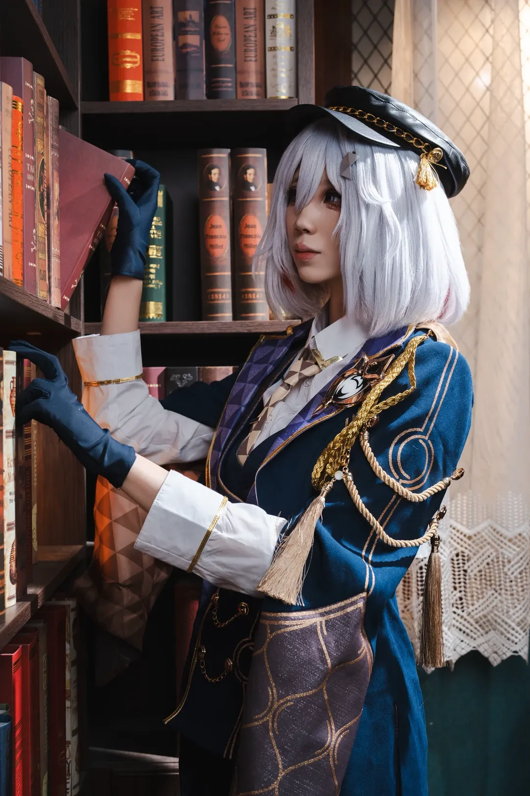 【托帕cos】崩坏星穹铁道，在幻想空间复古老书房处理战略投资部业务 - 第 10 张
