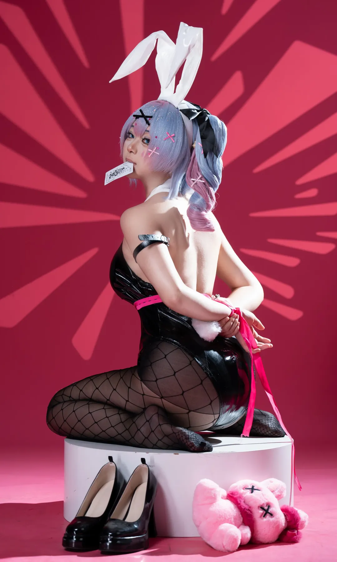 【初音未来cos】兔子洞的暗黑兔女郎，白棚投影正片存档 - 第 2 张