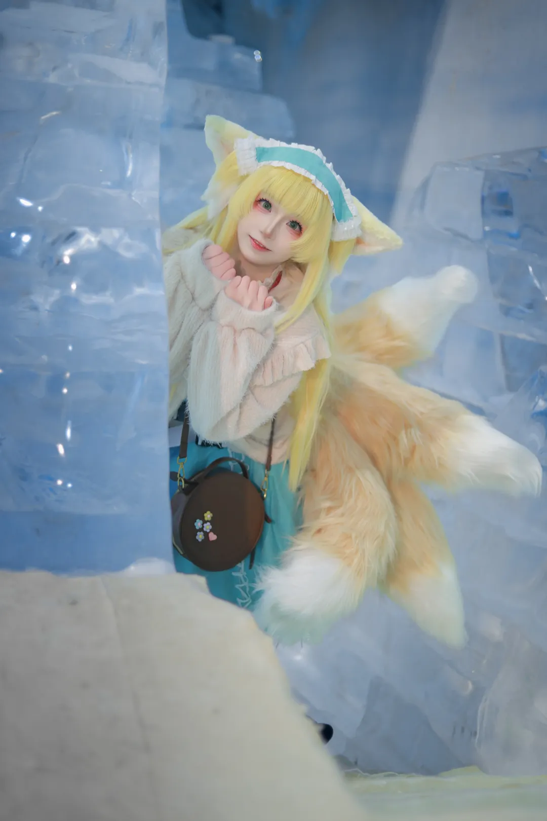 【铃兰cos】明日方舟雪境中的灵动瞬间 - 第 2 张