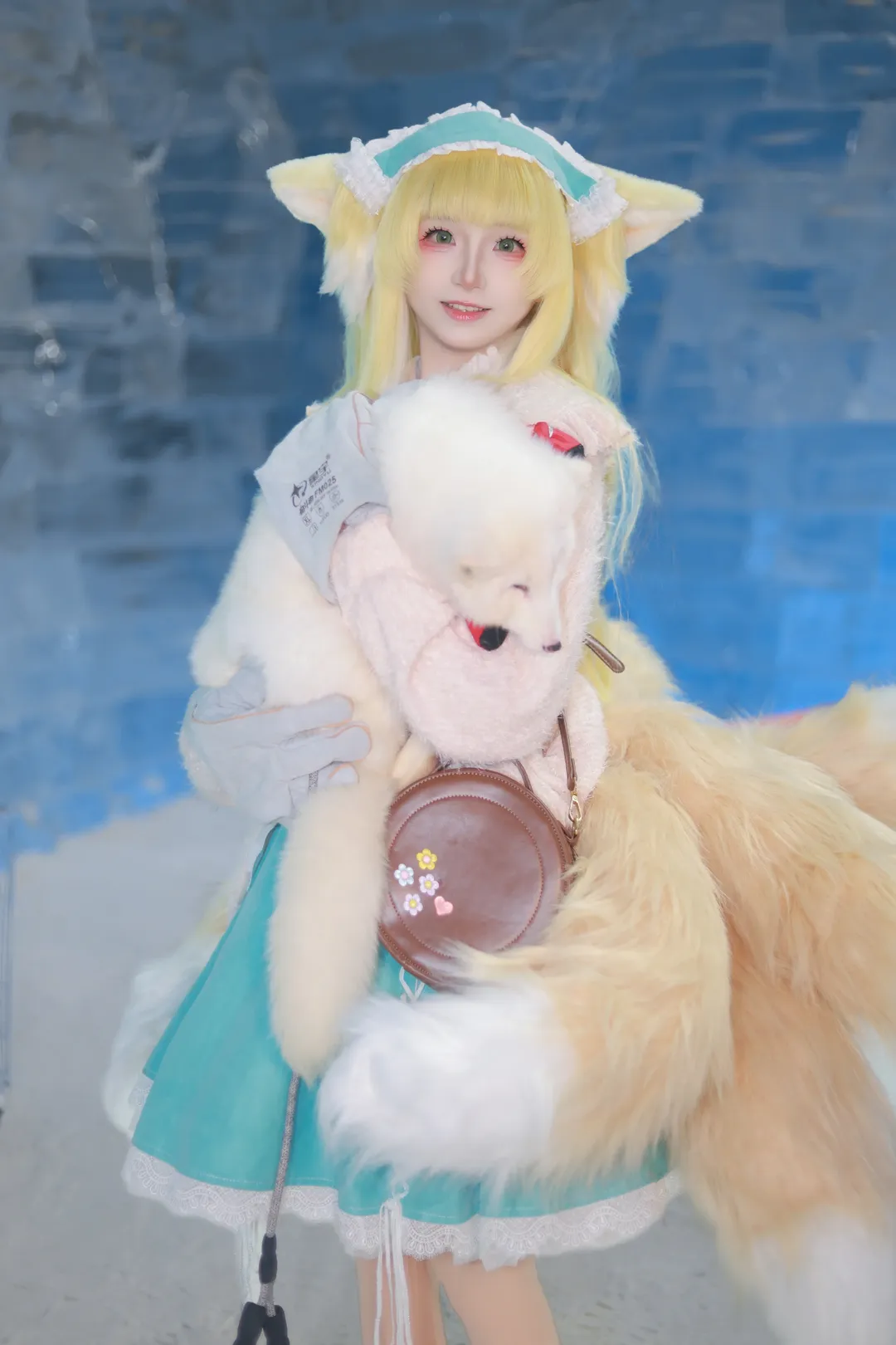 【铃兰cos】明日方舟雪境中的灵动瞬间 - 第 8 张
