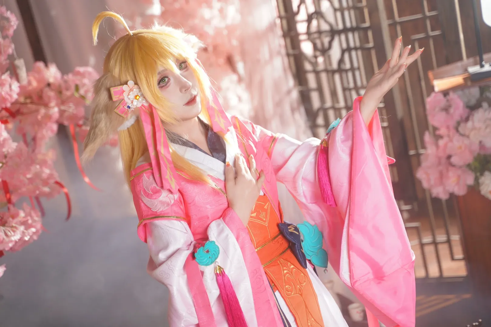 【少司縁 塗山紅紅コスプレ】光と影に切り取られたアーカイブのひととき - 6 枚目