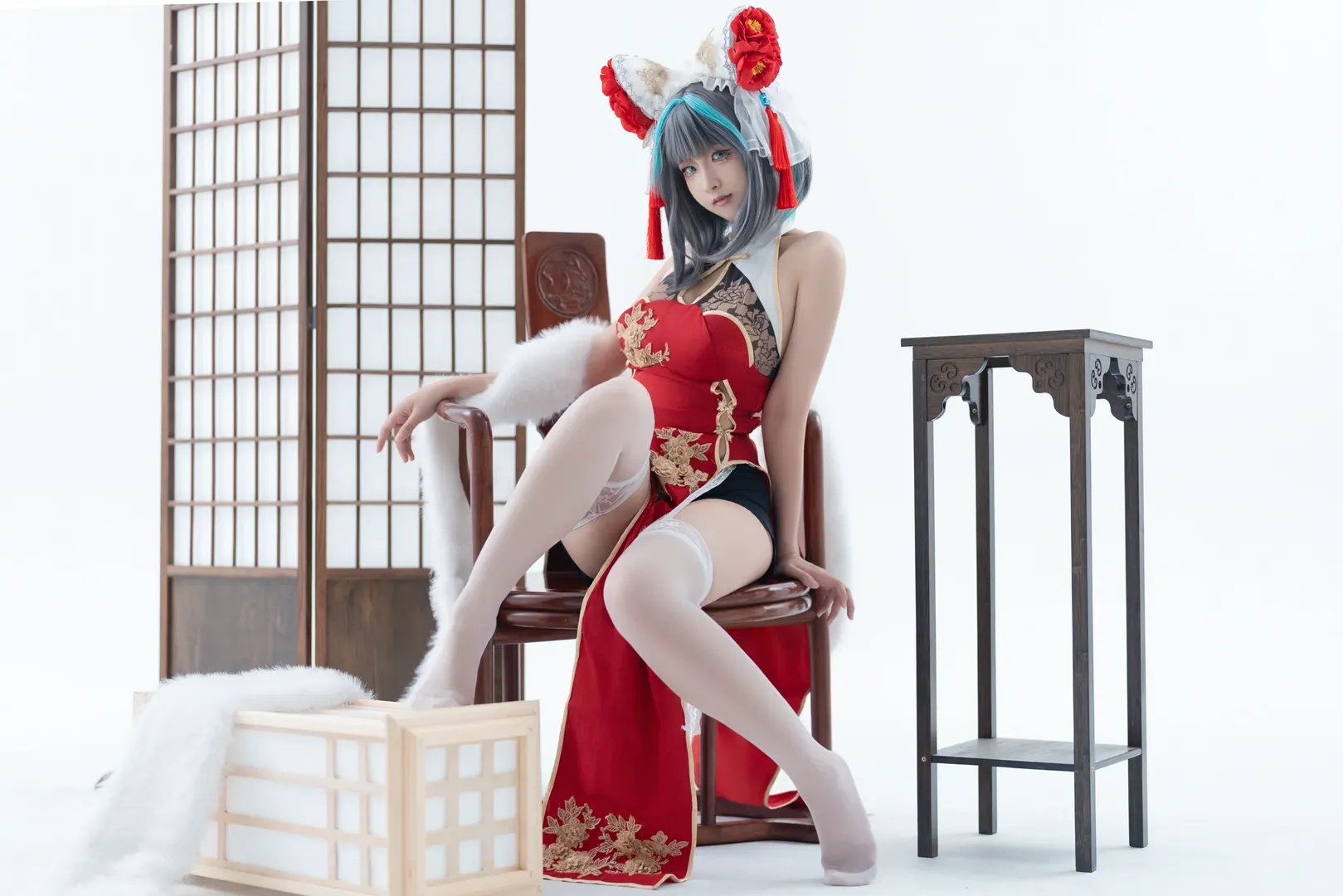 [Cheshire Cosplay] Azur Lane Qipao Styling: Eastern Charm in a Pure White Studio - Image 2