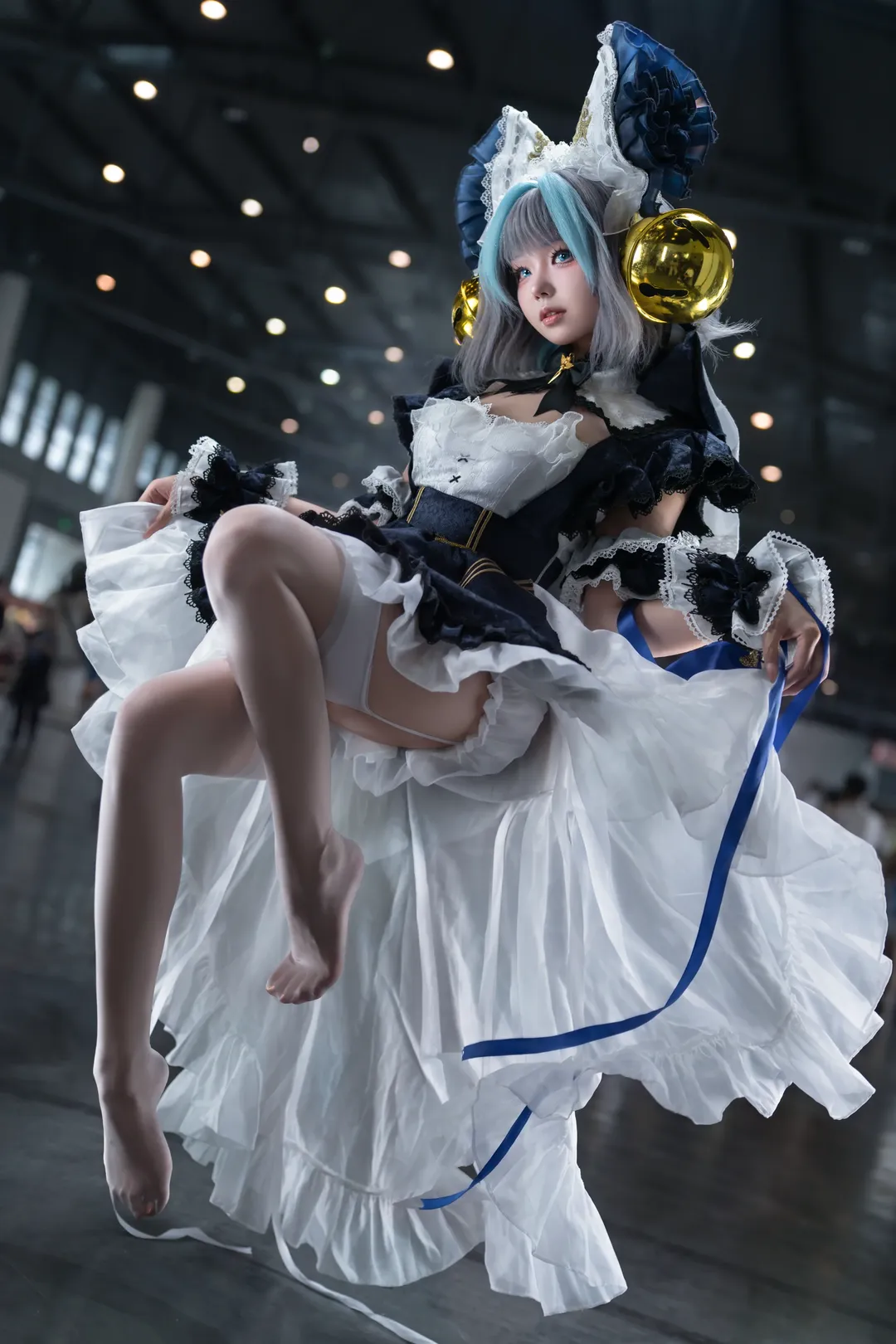 【柴郡cos】碧蓝航线的猫猫女仆，定格跃起的灵动瞬间