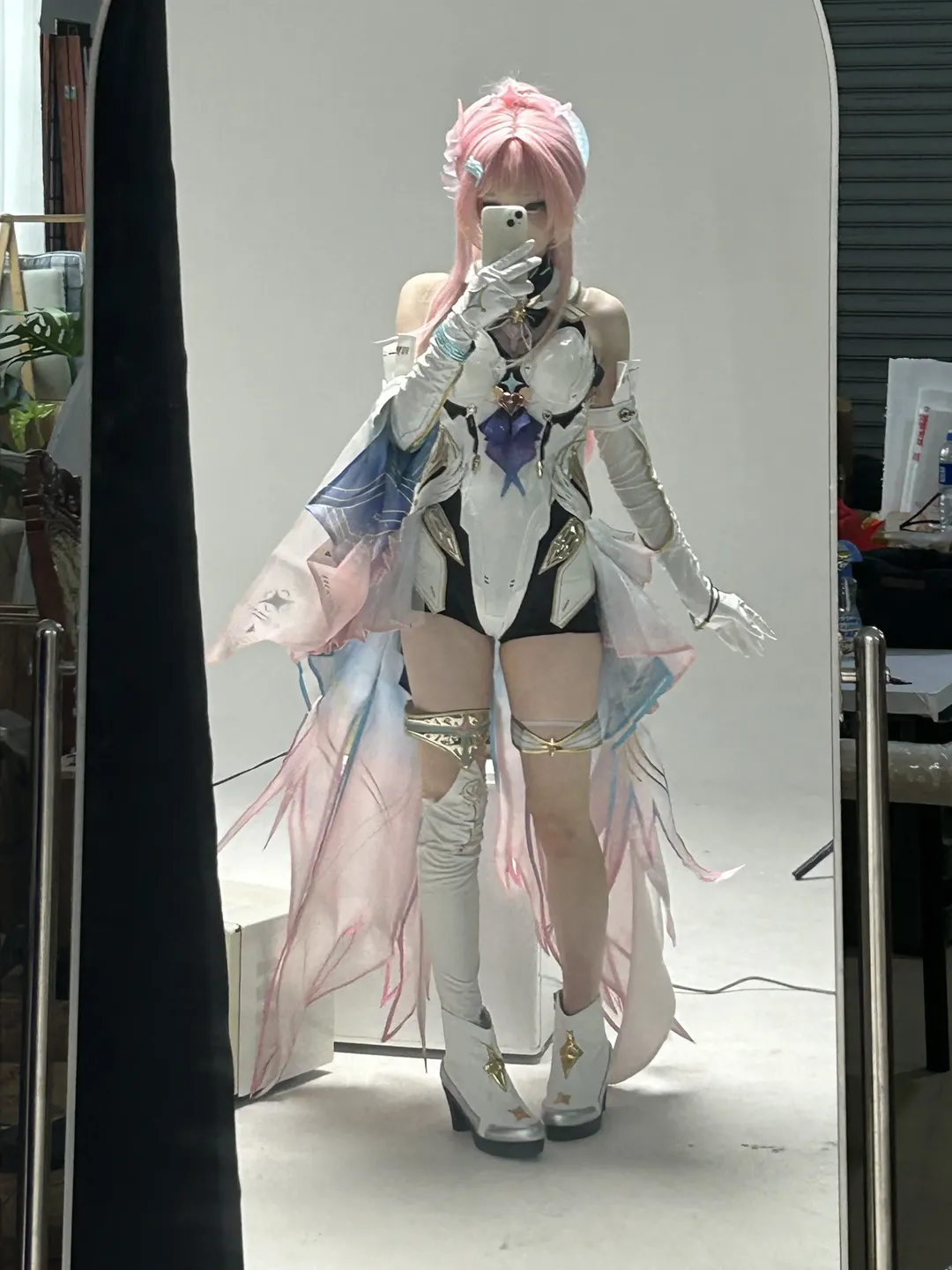 [Aemeath Cosplay] Pink & White Mecha Girl Outfit Share from Wuthering Waves - Image 4