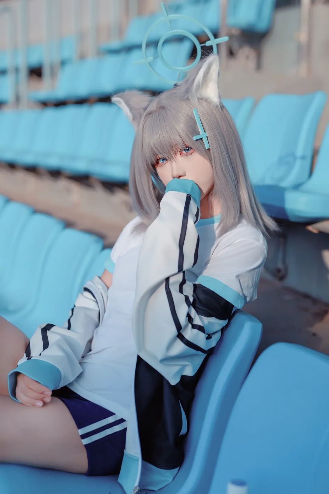 【砂狼白子cos】蔚蓝档案，体育馆里一起开启运动时光吧 - 第 1 张