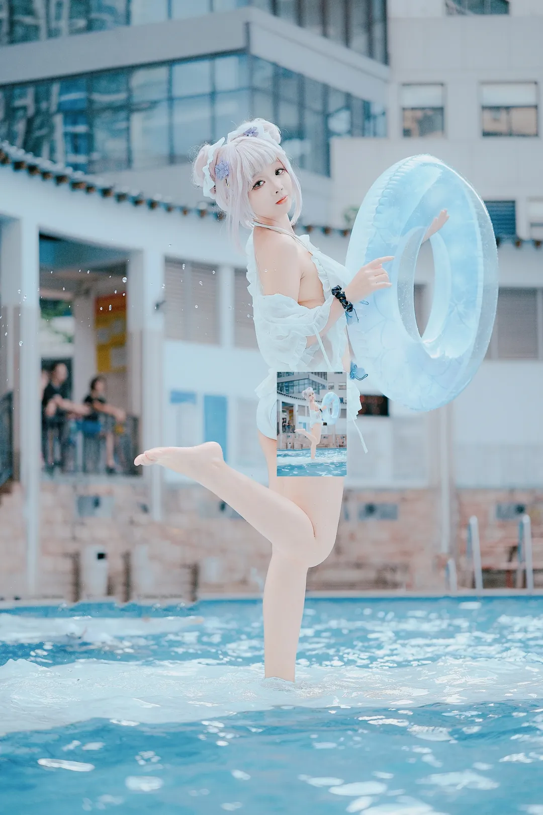【圣园未花cos】蔚蓝档案的夏日泳池清凉战记 - 第 2 张