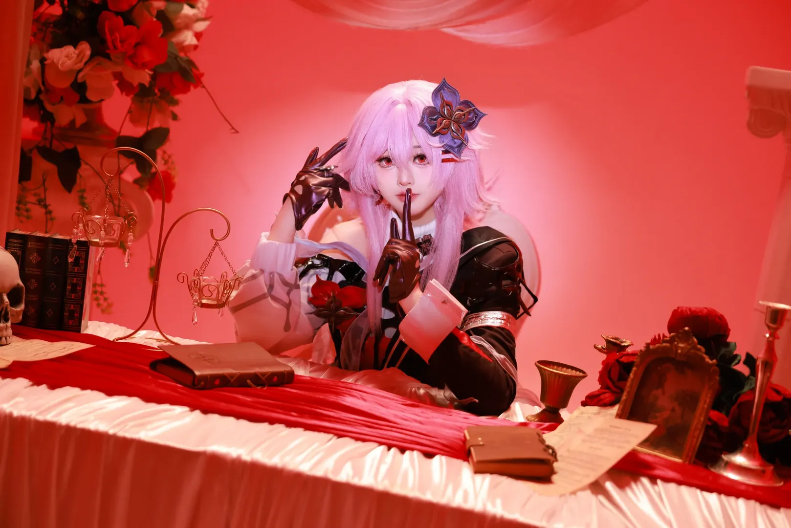 [Evernight cosplay] Honkai: Star Rail's Crimson Night — Atmosphere Maxed Out - Image 4