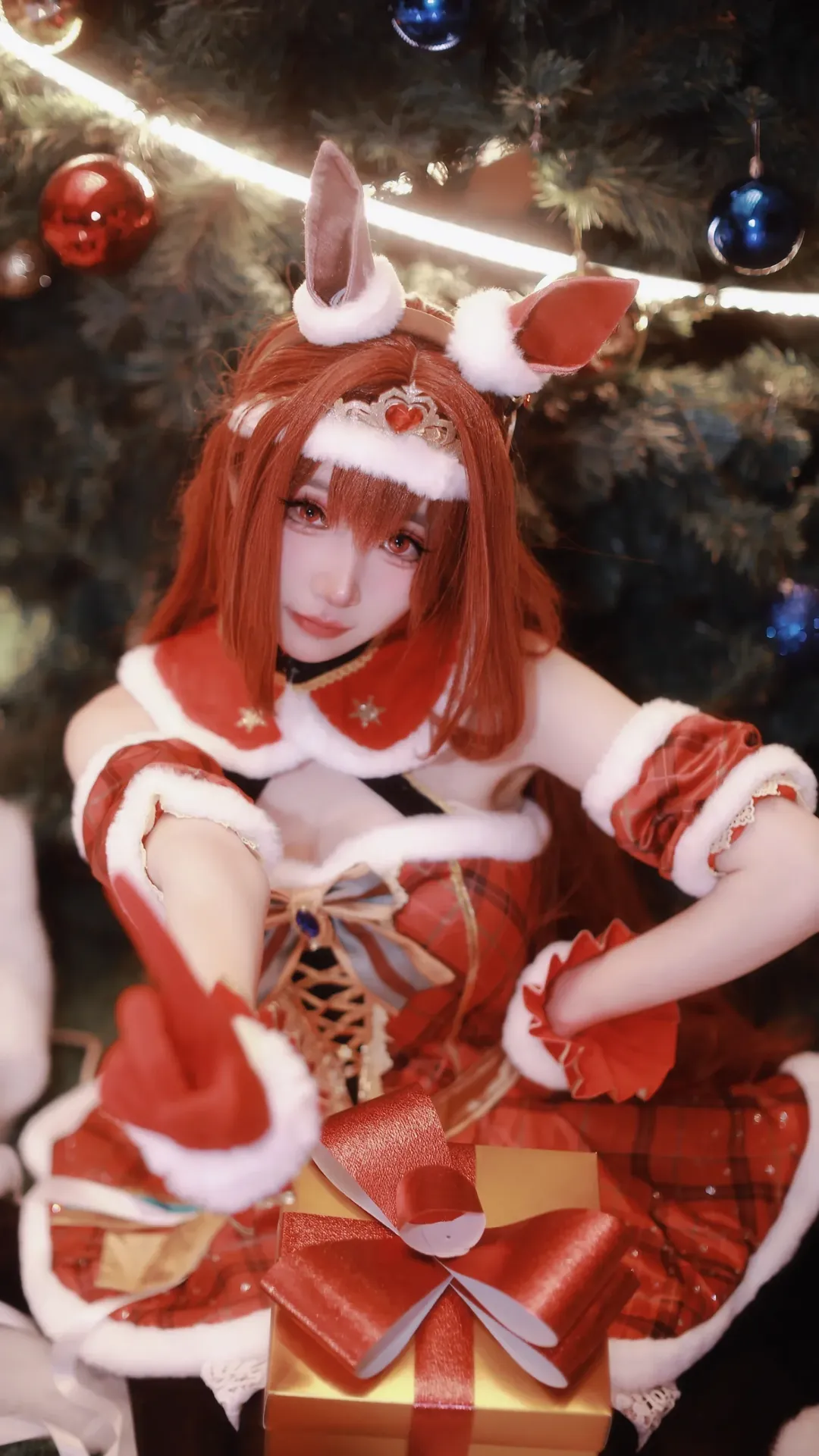 【大和赤骥cos】赛马娘的圣诞限定，显眼包来咯 - 第 2 张