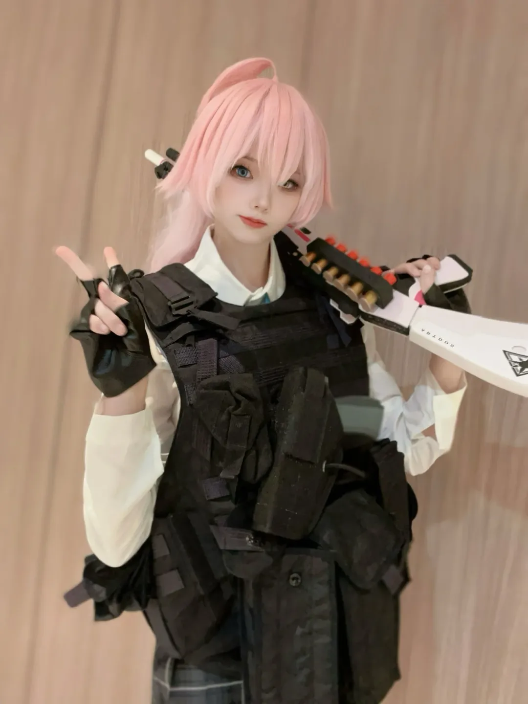 【小鸟游星野cos】蔚蓝档案战术娘，原品俄式防弹背心的分量感 - 第 2 张