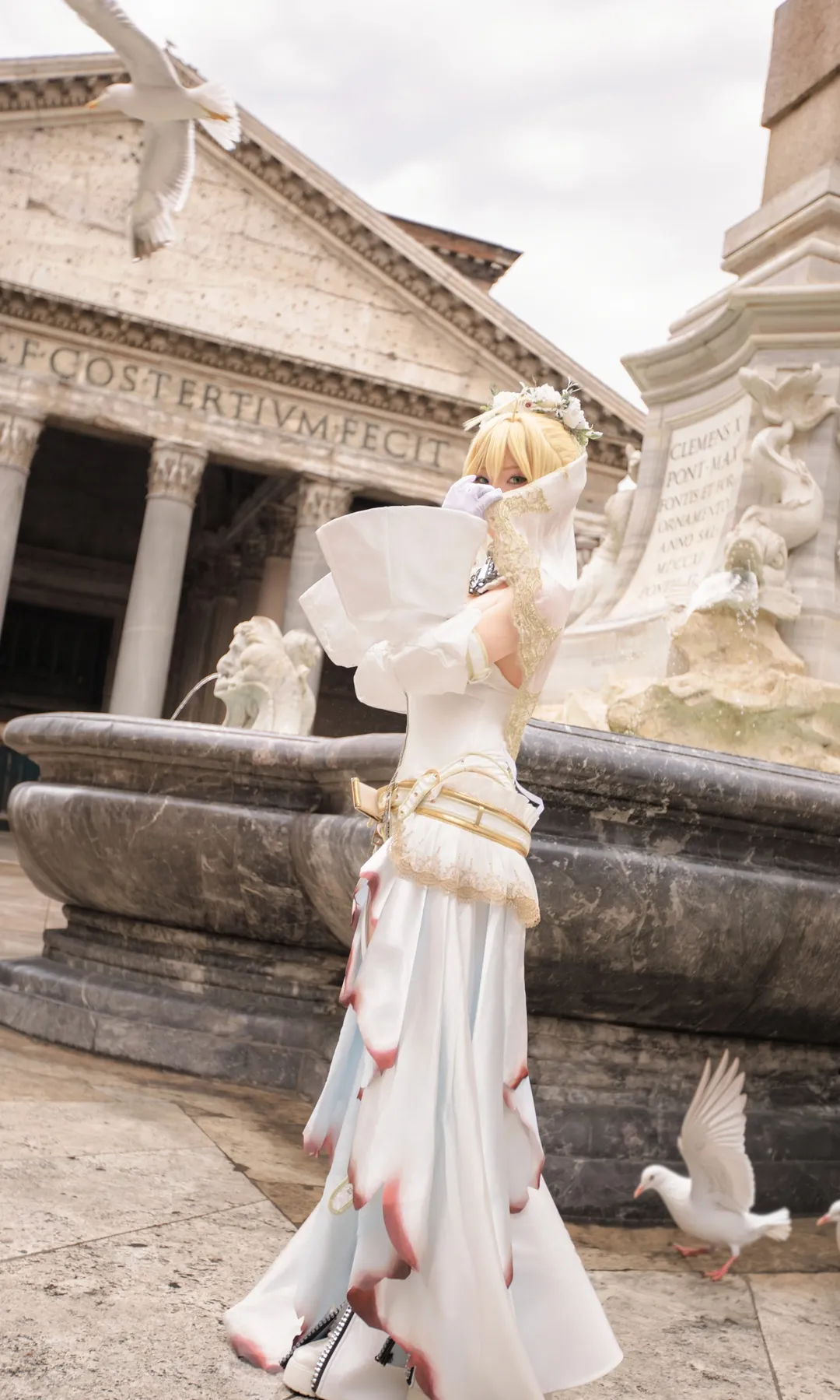 【Fate/Grand Order 花嫁尼禄cos】罗马实景拍摄，雨中的绝美瞬间 - 第 3 张
