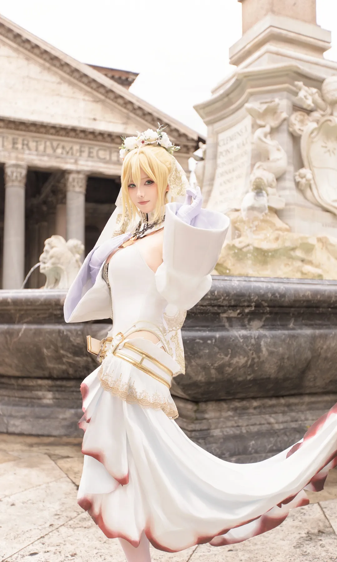 【Fate/Grand Order 花嫁尼禄cos】罗马实景拍摄，雨中的绝美瞬间