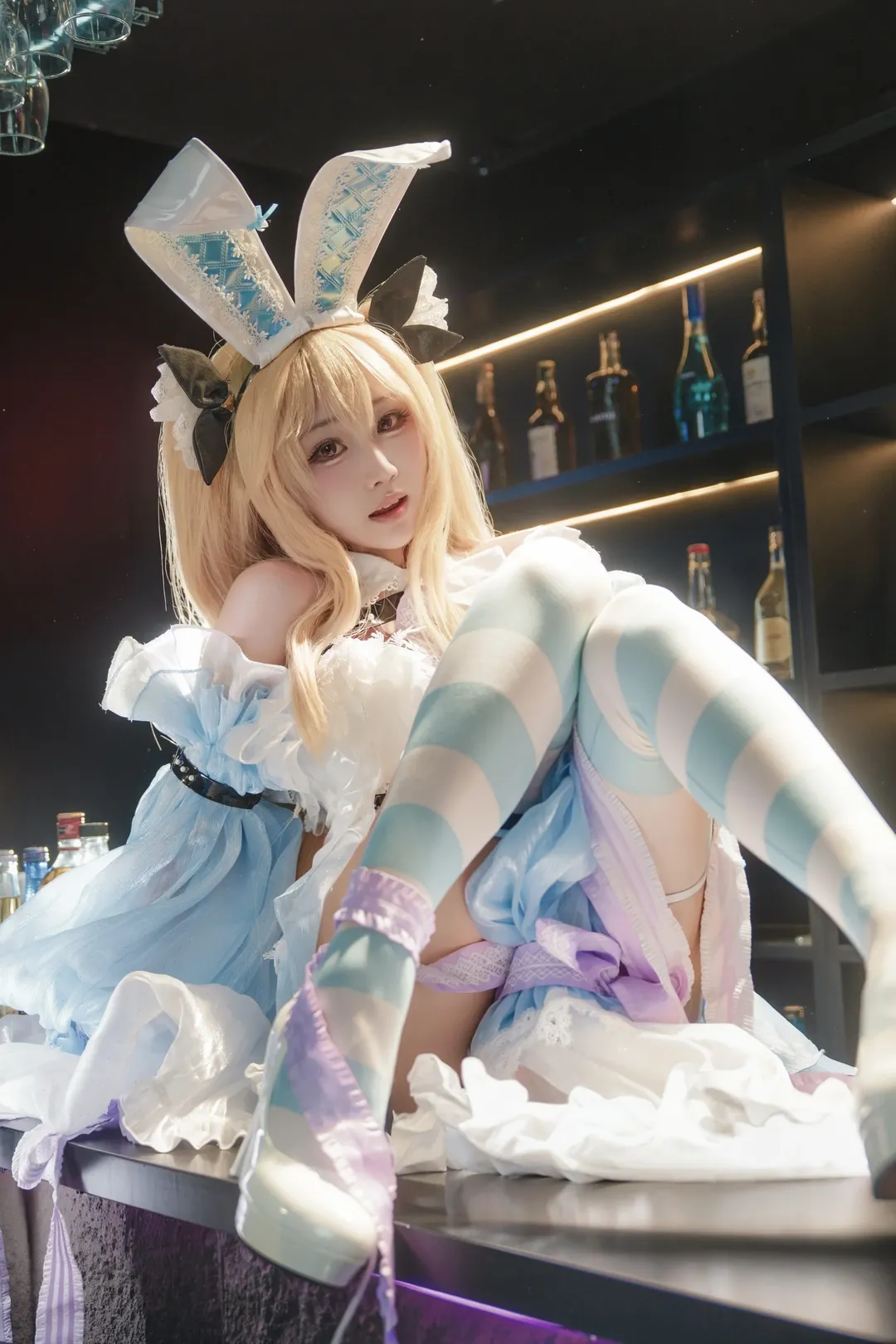 【安克雷奇cos】吧台场景下的萌系少女拍摄记录
