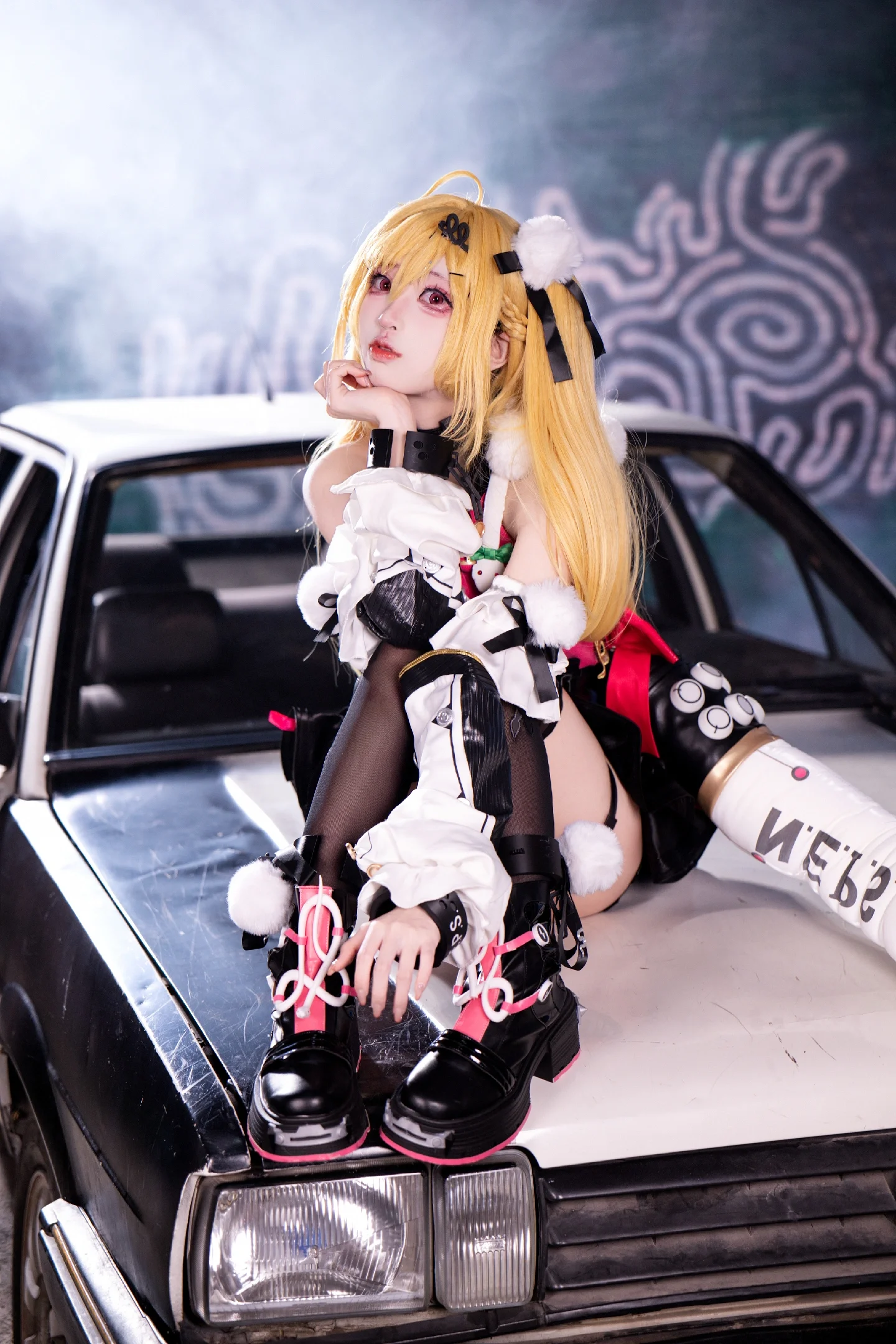 【希希芙cos】绝区零里的酷飒电波，车库工业风大片 - 第 3 张