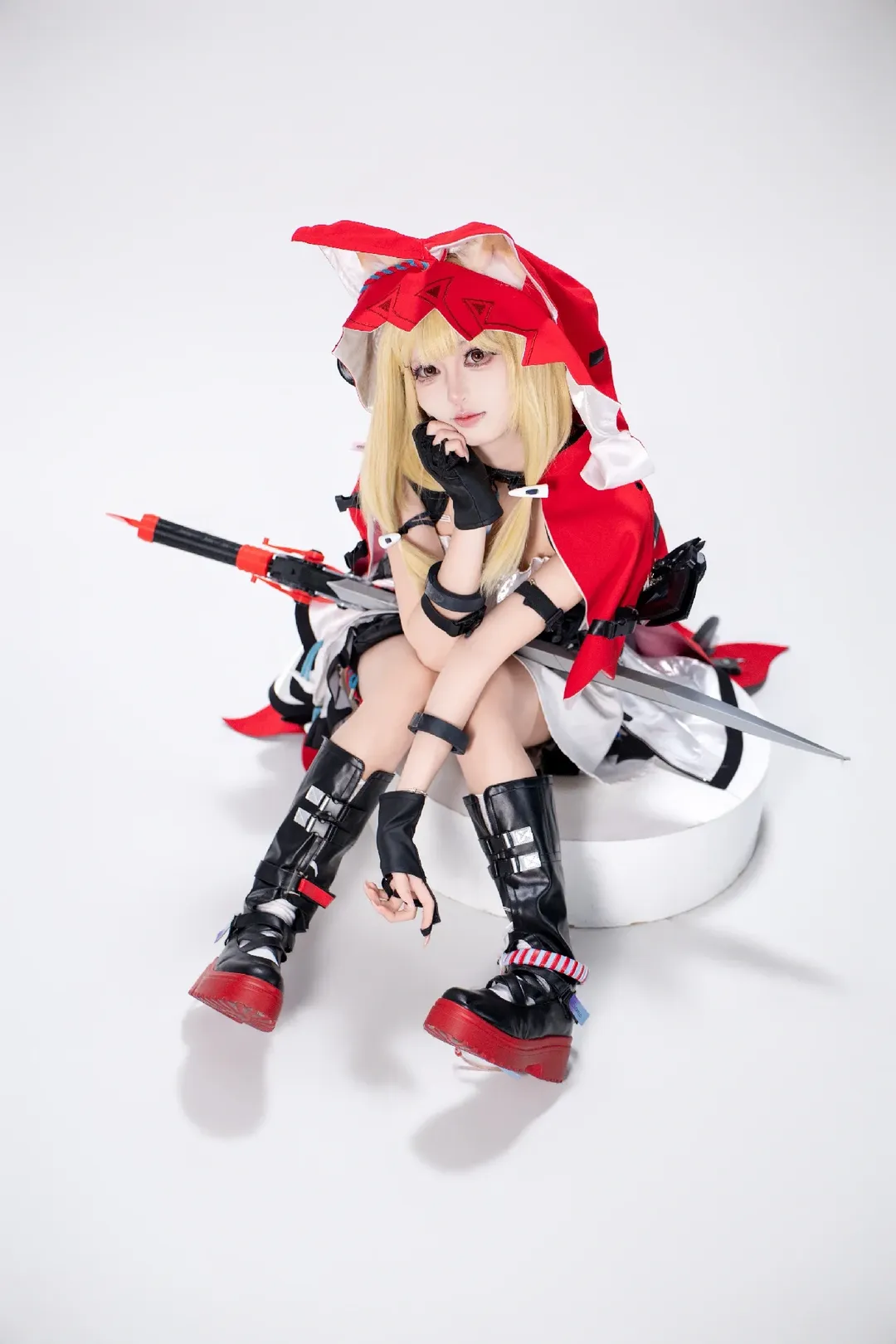 【ロッシ コスプレ】アークナイツ：エンドフィールド、純白スタジオの猫耳赤ずきん - 4 枚目