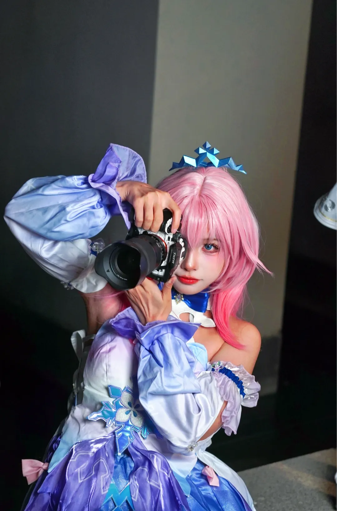 【フィービー コスプレ】『鳴潮』の白い瞳、広州蛍火虫アニメエキスポに刻む瞬間 - 11 枚目