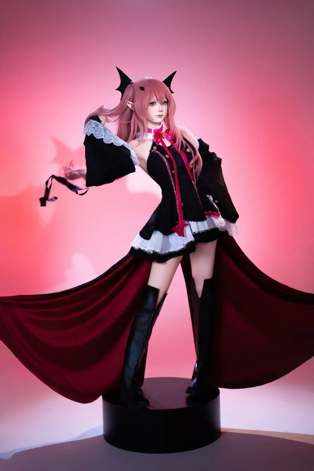 [Krul cosplay] Seraph of the End: Being a Sunless Vampire Aristocrat - Image 2