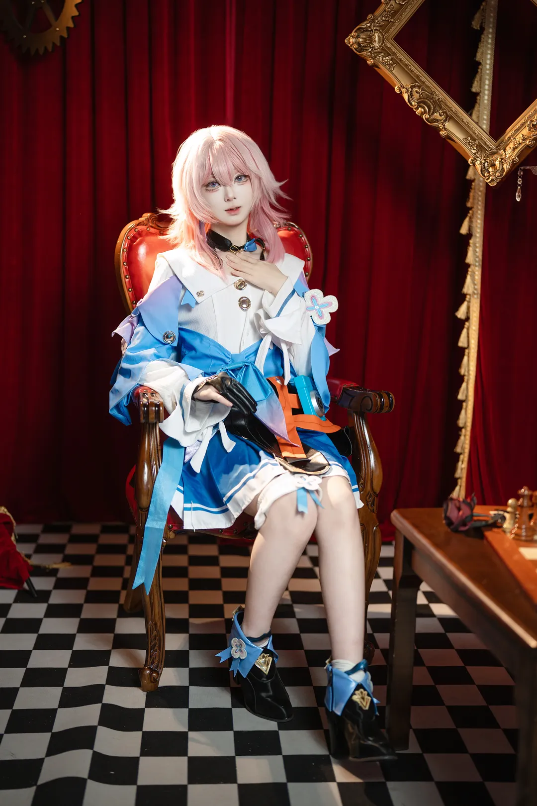 【三月七cos】星穹列车上的休憩时光，定格在相机里的少女未来