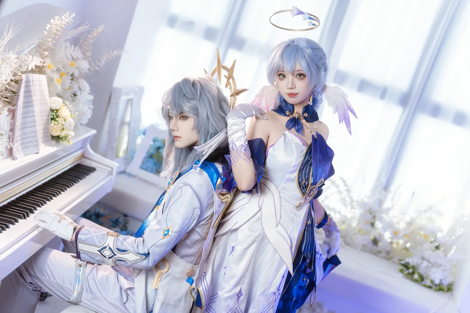 【星期日与知更鸟cos】崩坏星穹铁道兄妹间的静谧钢琴时刻 - 第 1 张