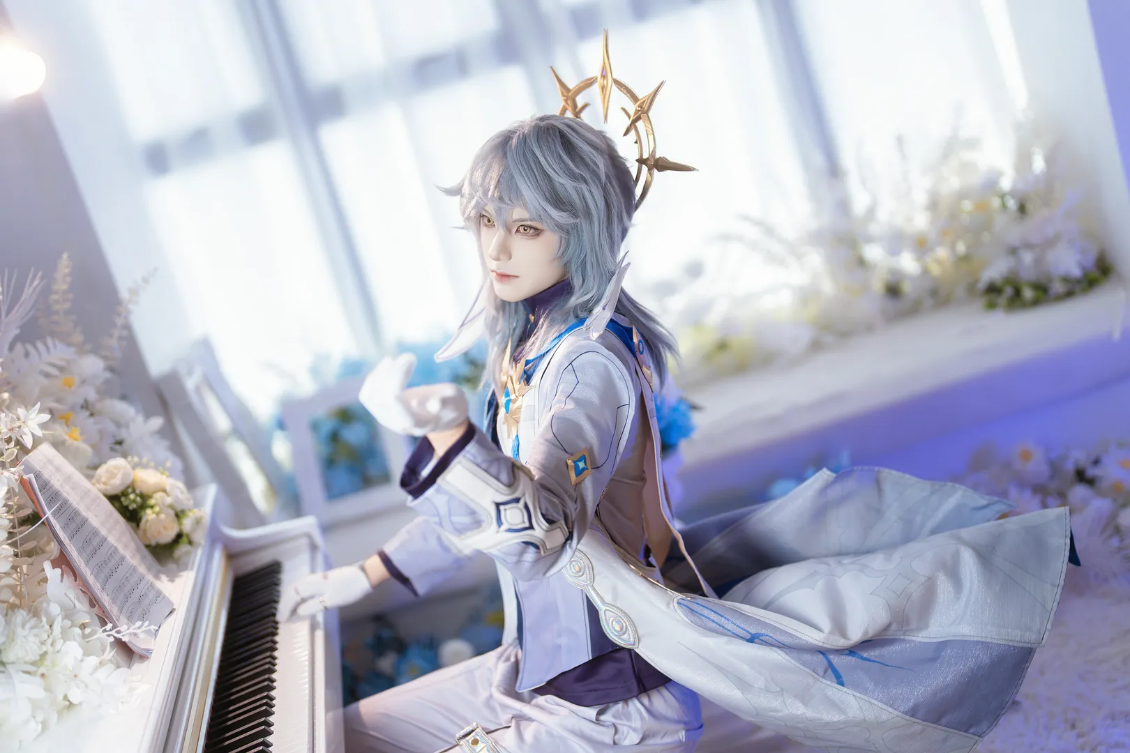 【星期日与知更鸟cos】崩坏星穹铁道兄妹间的静谧钢琴时刻 - 第 2 张