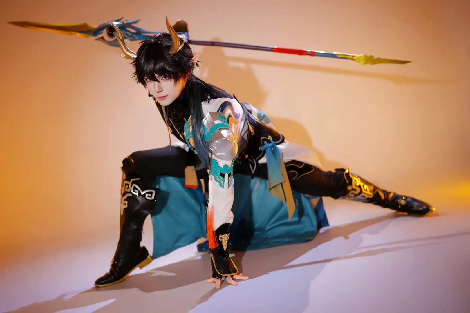 【丹恒腾荒cos】崩坏星穹铁道中的烈腾八荒之势