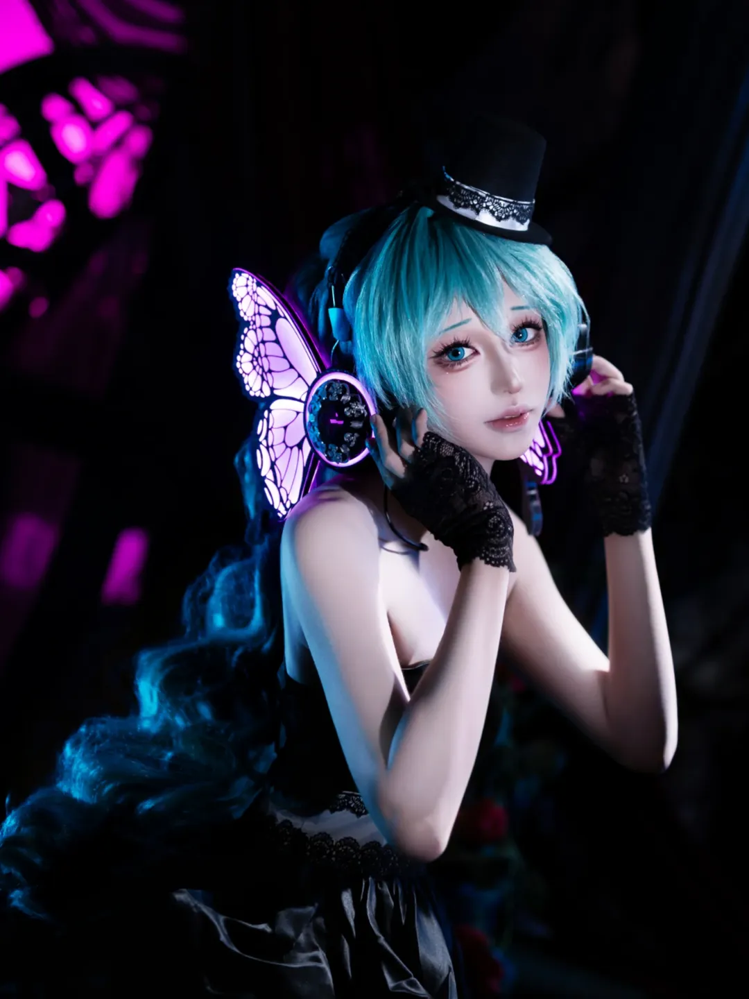 【初音未来cos】Magnet哥特风黑裙与蝶光耳机的摄影记录 - 第 1 张