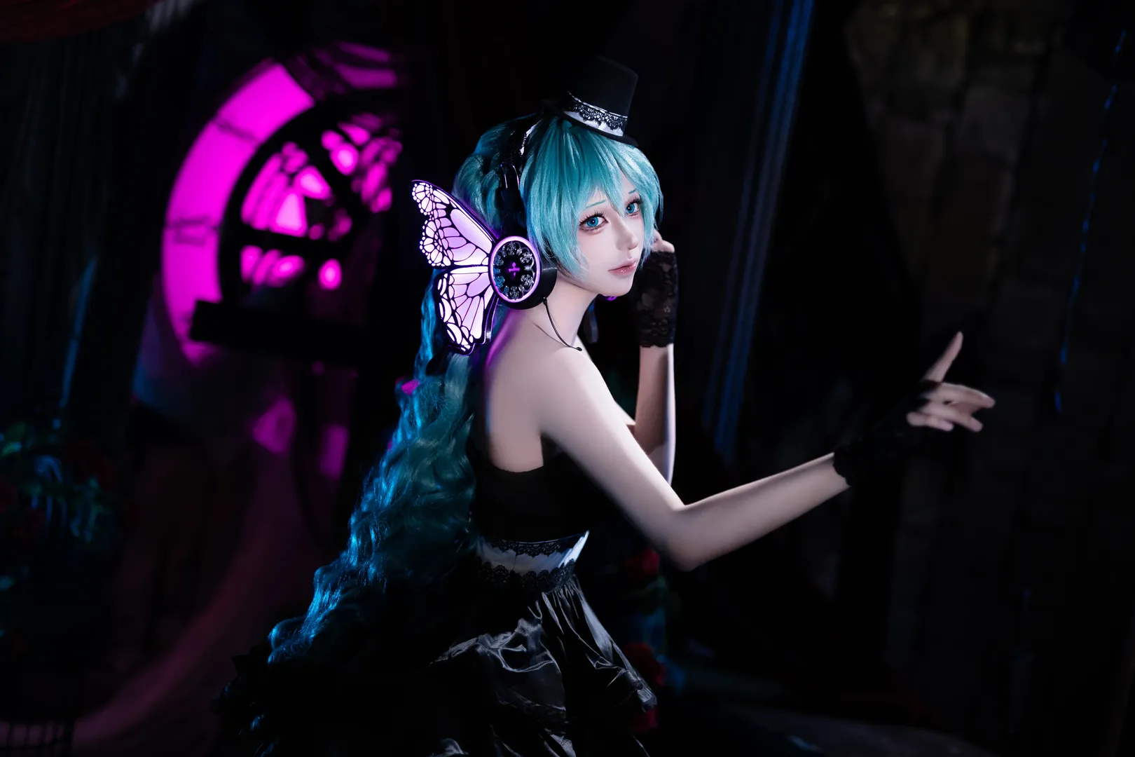 【初音未来cos】Magnet哥特风黑裙与蝶光耳机的摄影记录 - 第 10 张