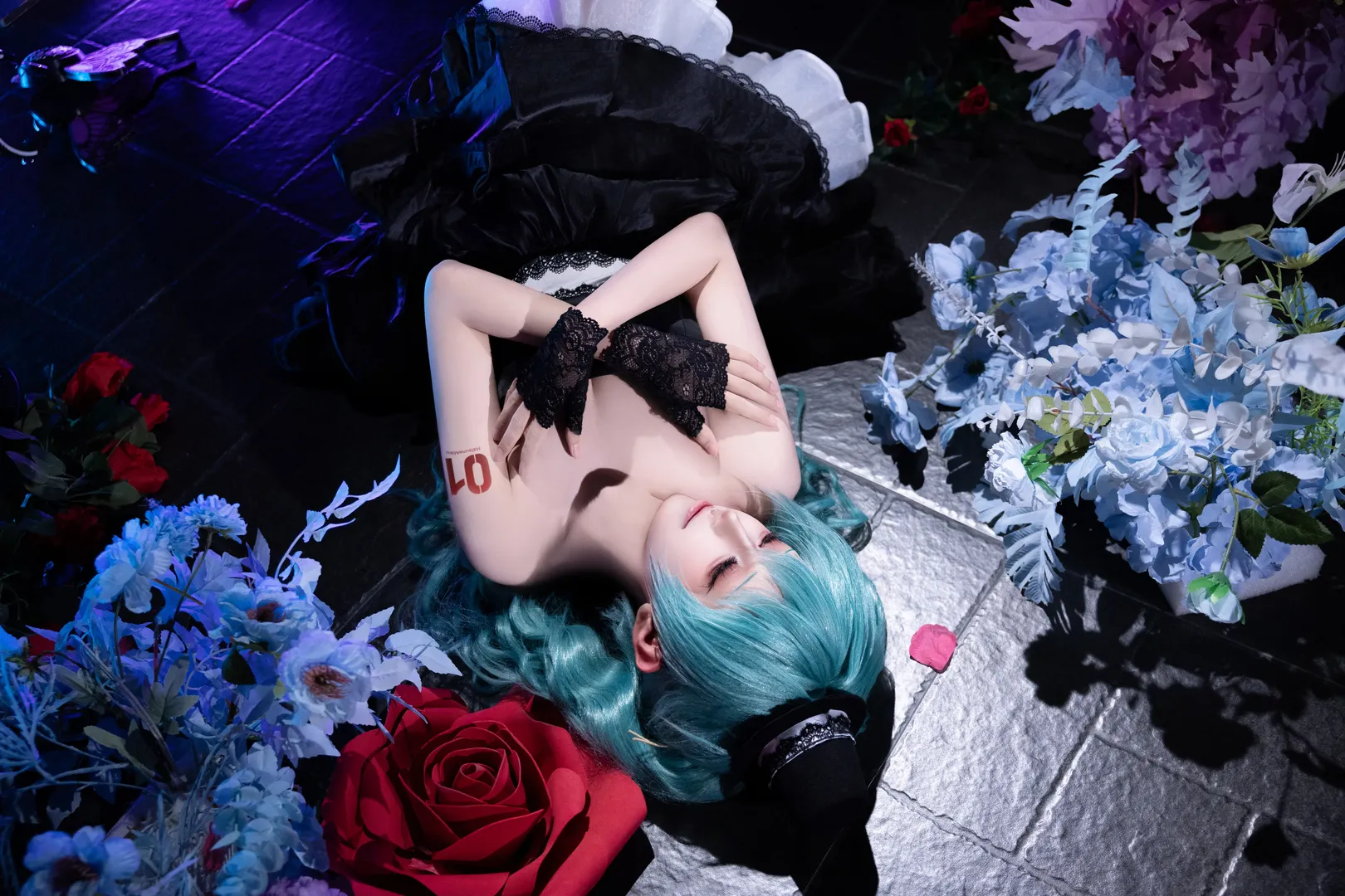 【初音未来cos】Magnet哥特风黑裙与蝶光耳机的摄影记录 - 第 6 张
