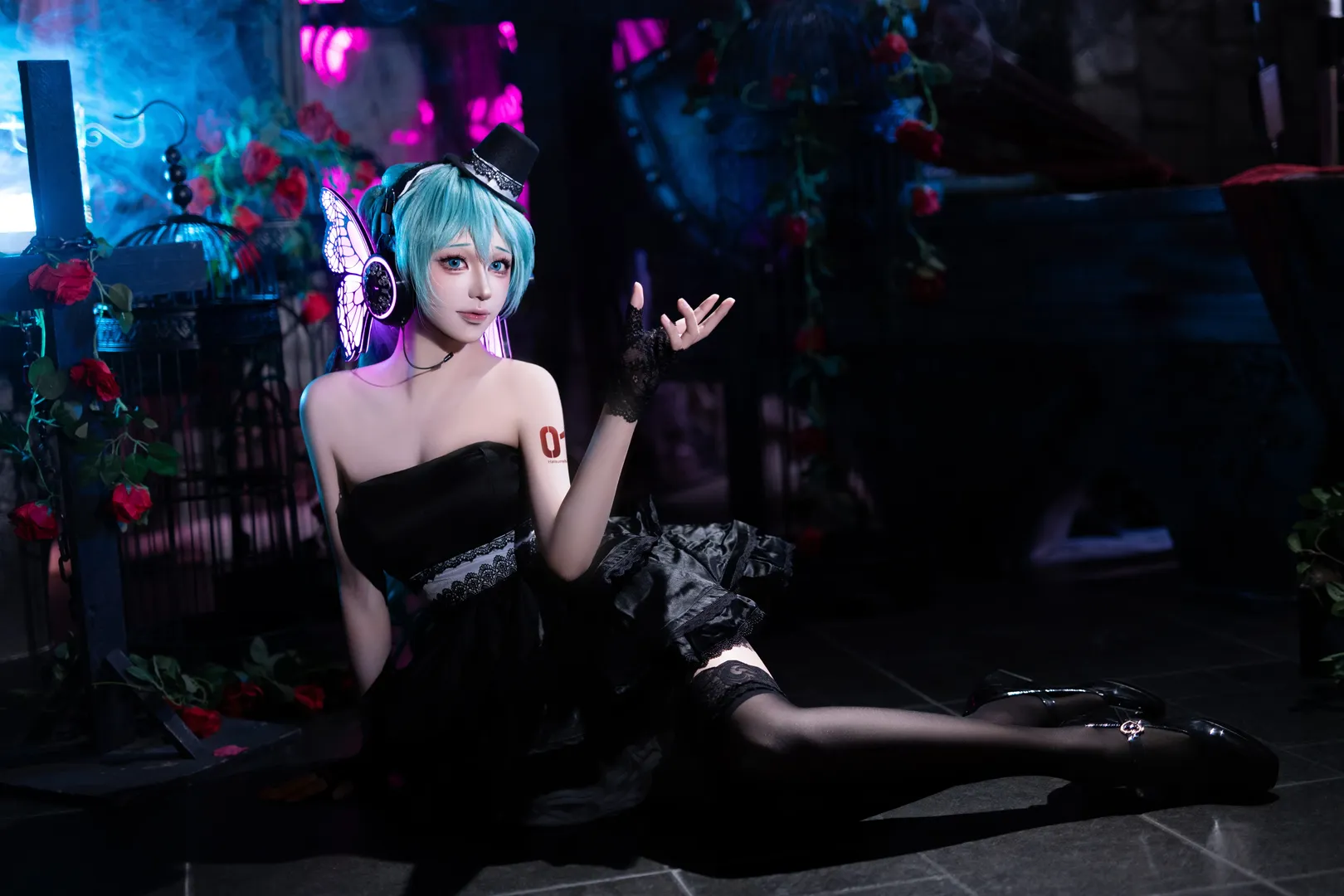 【初音未来cos】Magnet哥特风黑裙与蝶光耳机的摄影记录