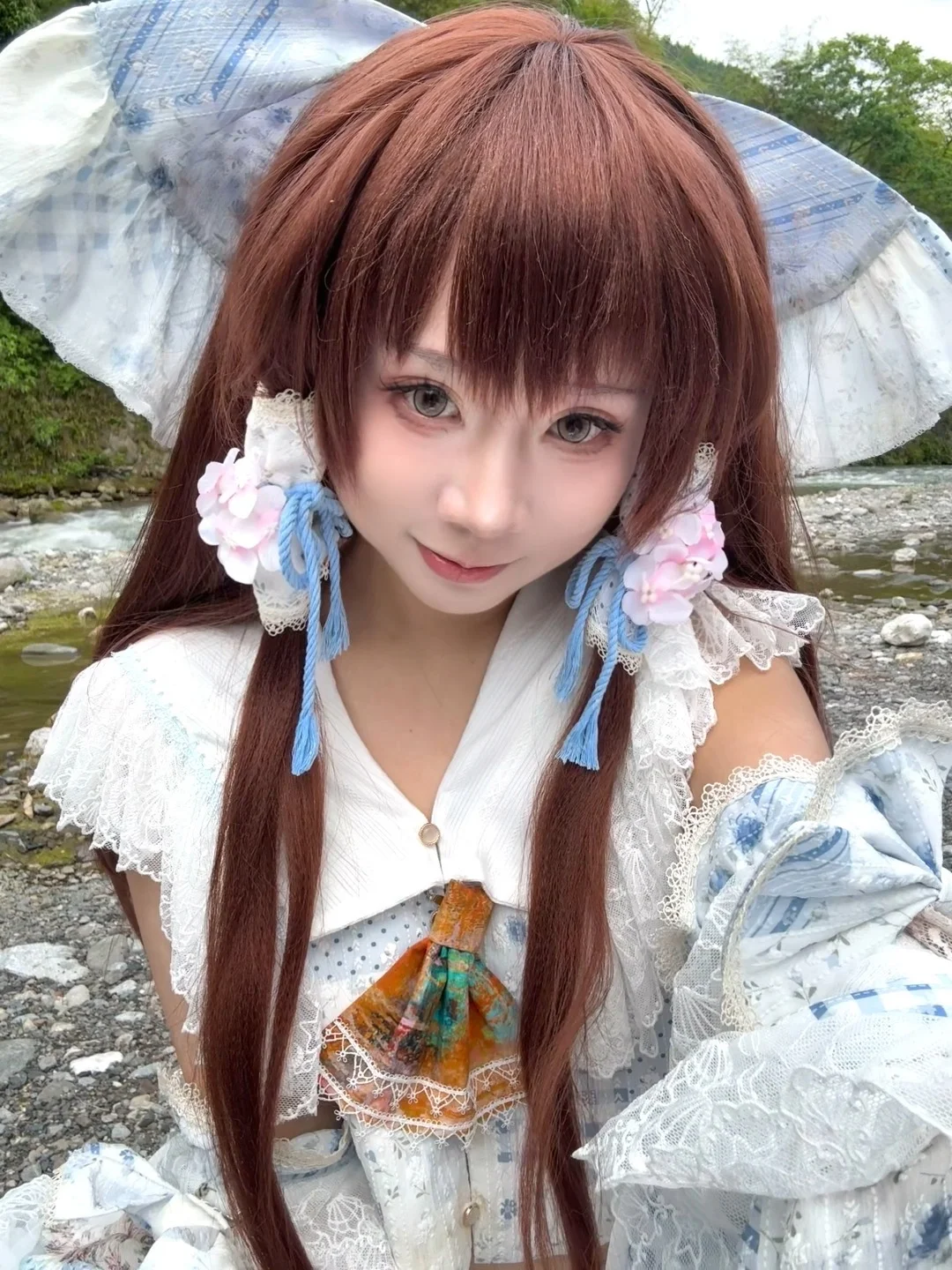 【博丽灵梦cos】河滩边完成了一套东方Project二设造型外拍