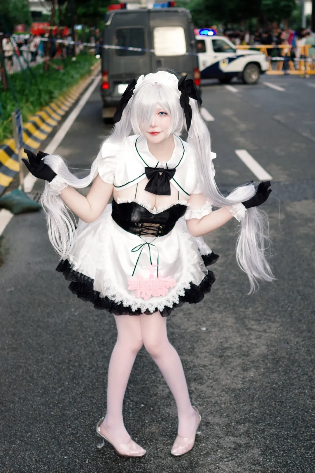 [Cinderella Cosplay] Goddess of Victory: Nikke CICF Convention Photos - Image 2