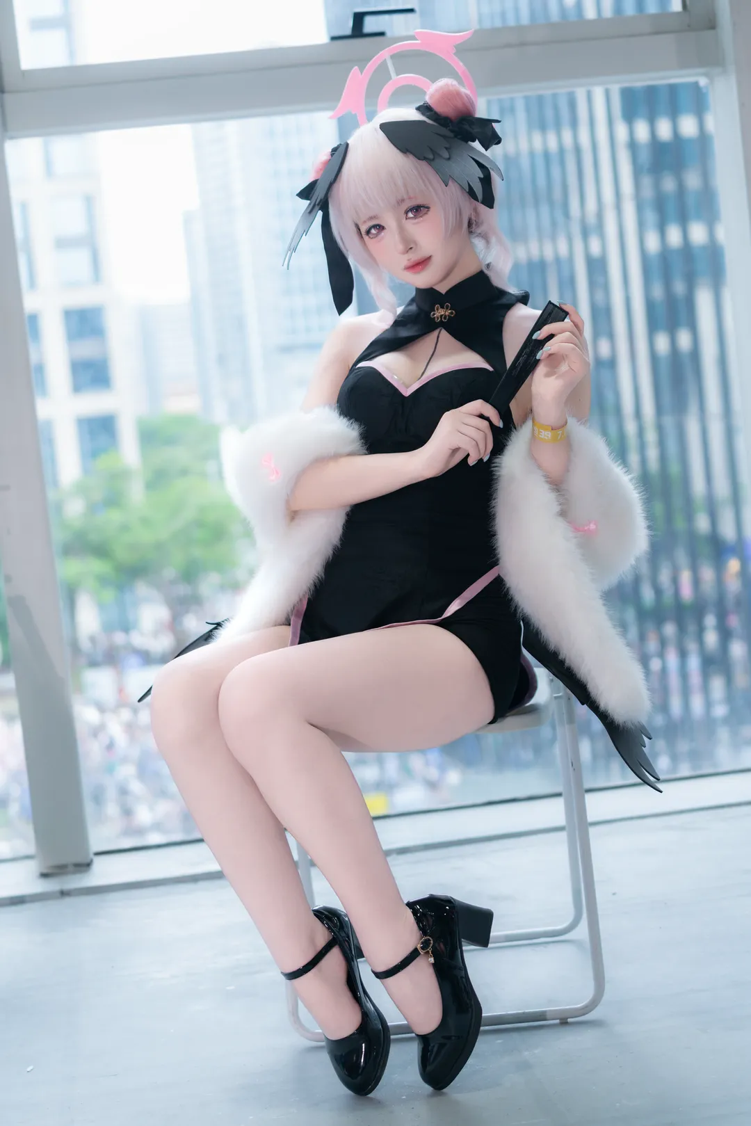 【下江小春cos】蔚蓝档案里的黑旗袍造型同样出彩 - 第 3 张