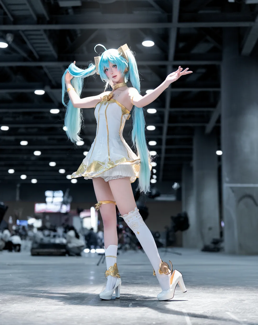 【初音未來cos】元旦廣州螢火蟲漫展白裙返圖 - 第 4 張