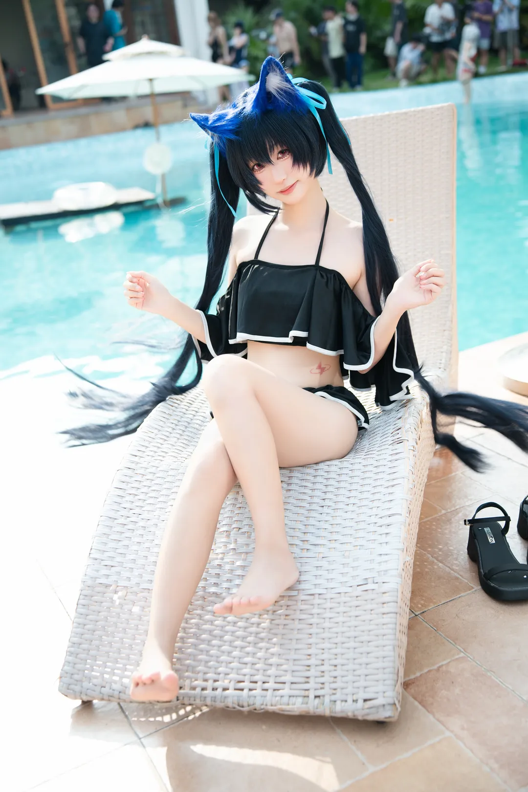 【黑见芹香cos】蔚蓝档案泳池边的夏日清爽记录 - 第 1 张