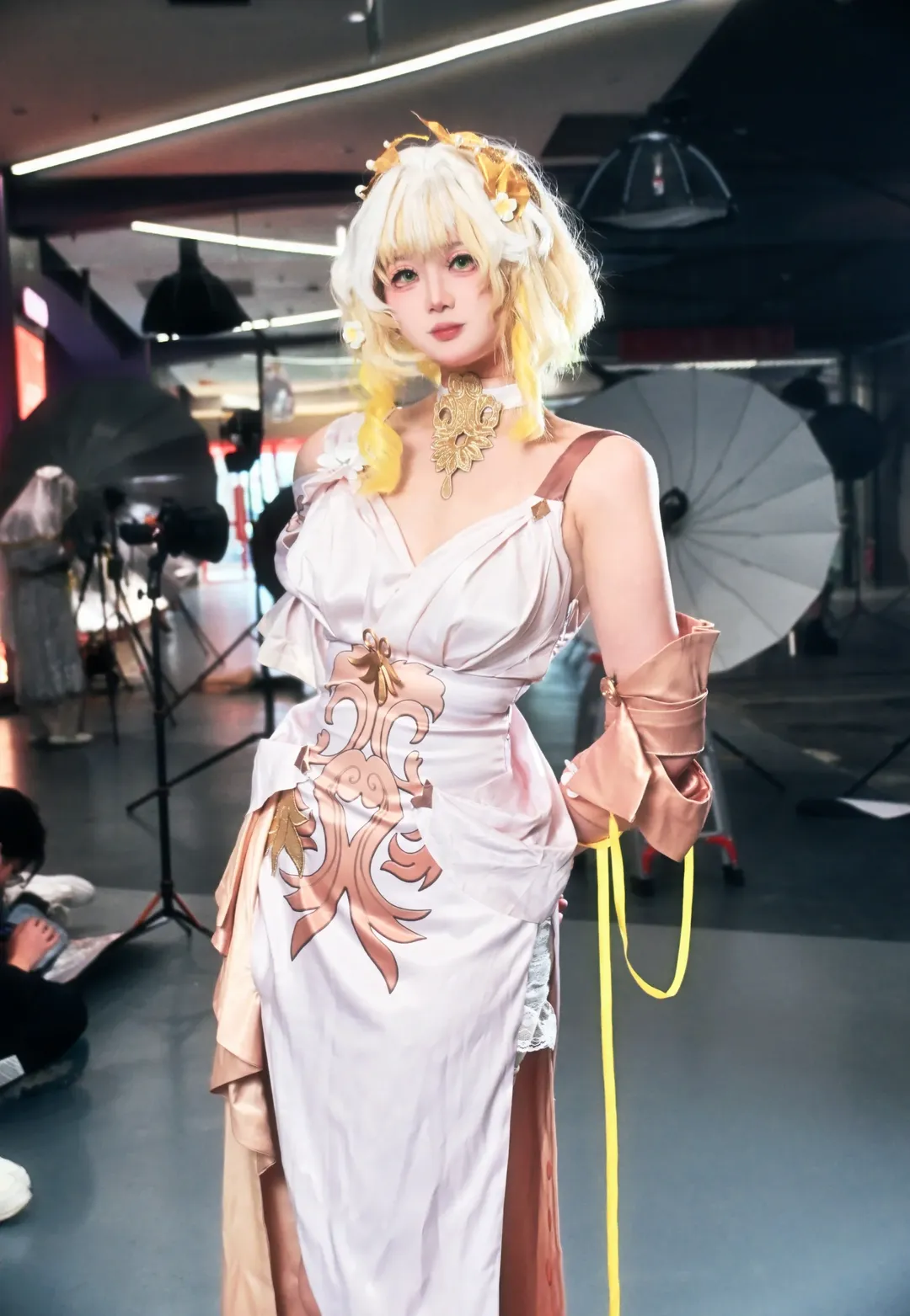 【アグライア コスプレ】『崩壊：スターレイル』のイベント写真、華やかな装いに隠された仕立屋 - 8 枚目
