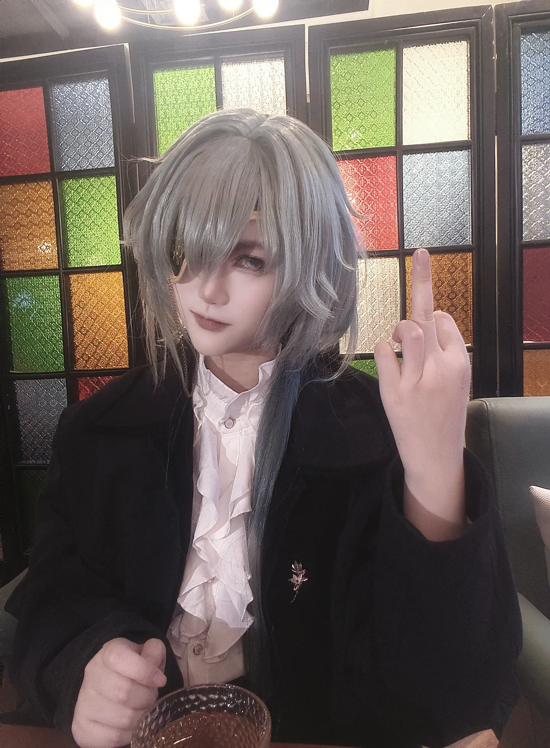 【那刻夏cos】今天和学生还有王储出门吃饭，顺便出片了 - 第 1 张