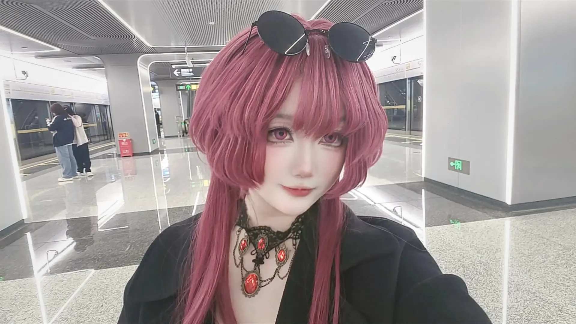 【卡芙卡cos】崩坏星穹铁道的星核猎手，正在前往天府红