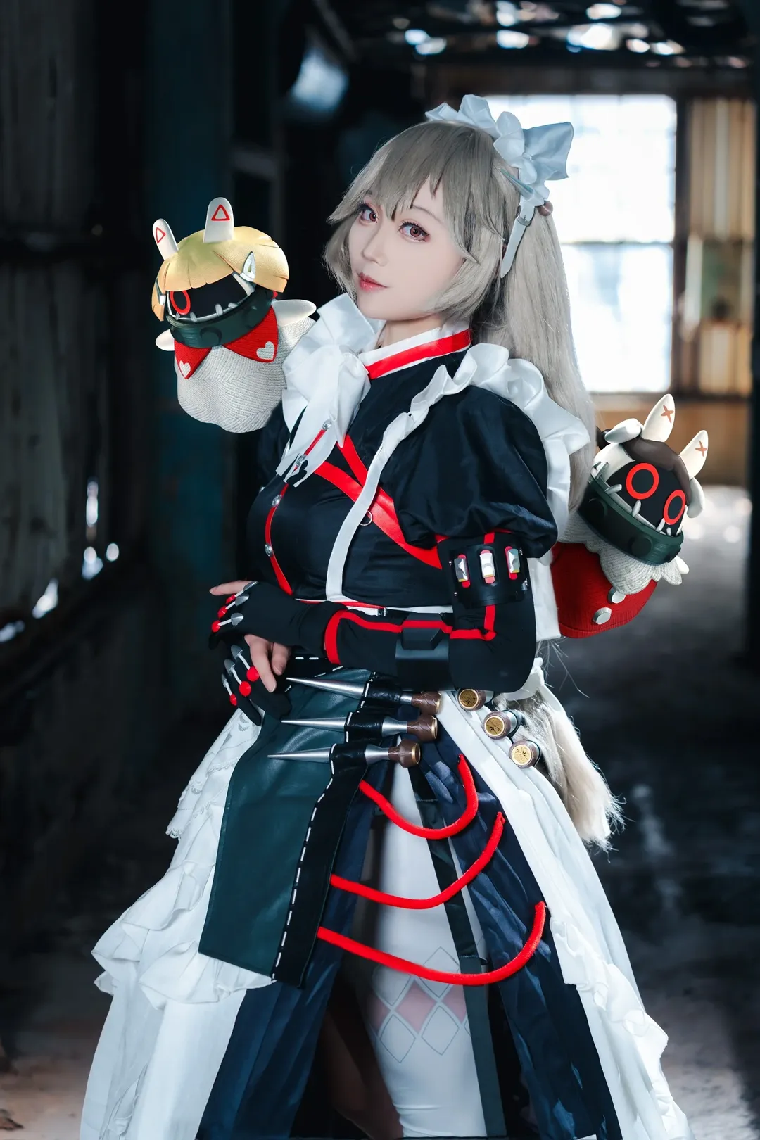 【丽娜cos】绝区零维多利亚家政女仆的废土现场调度 - 第 3 张