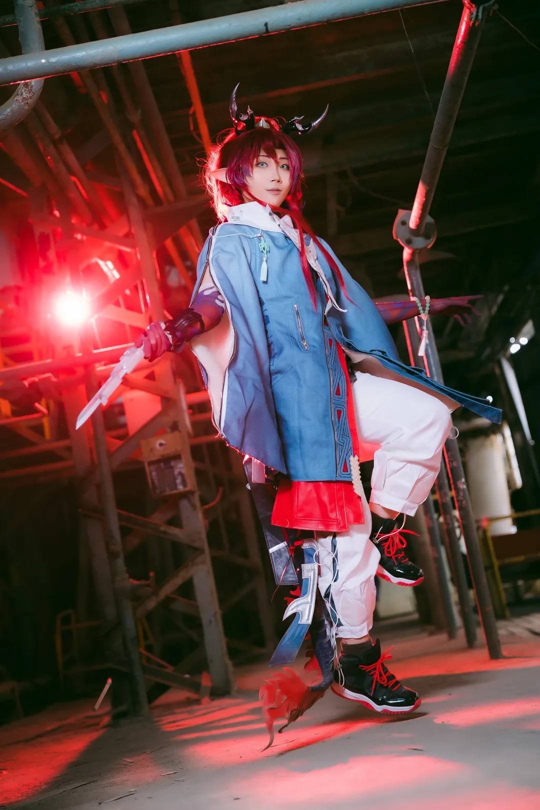 【余cos】明日方舟废墟里的红蓝撞色 - 第 6 张