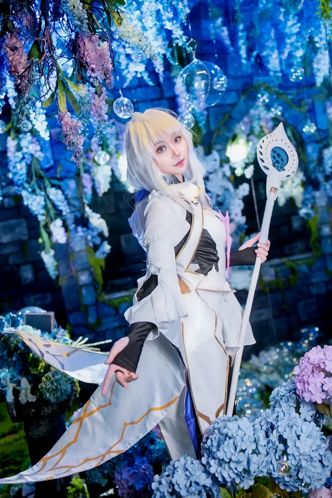 【レディ・アヴァロンコスプレ】『Fate/Grand Order』における静寂の楽園 - 1 枚目
