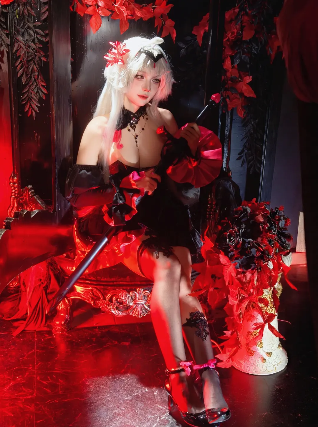 【黑贞cos】FGO里的暗黑圣女，红黑哥特风格写真 - 第 2 张