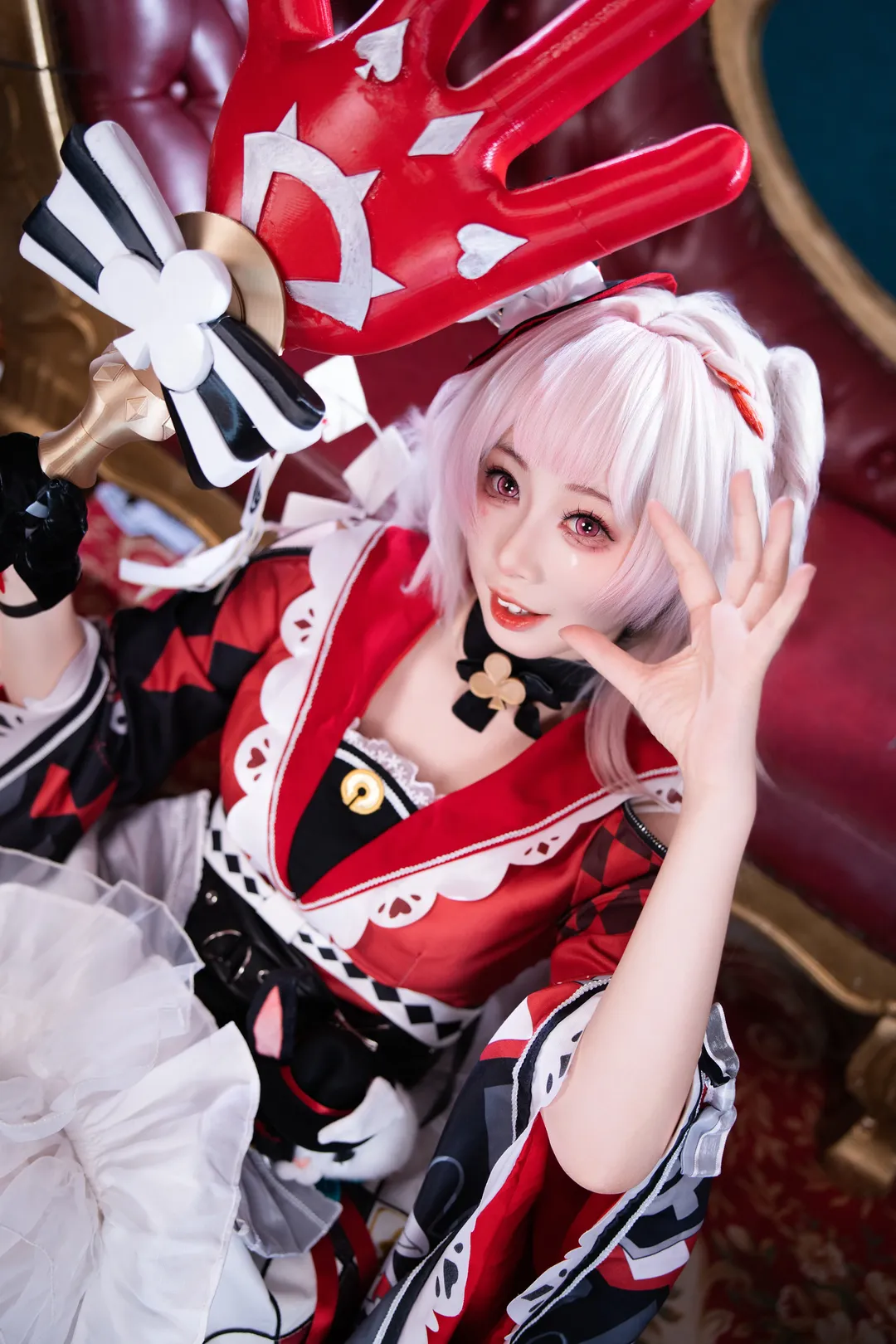 【原神cos】红黑白配色的女仆元素场照，梦幻扑克牌里的童话感 - 第 4 张