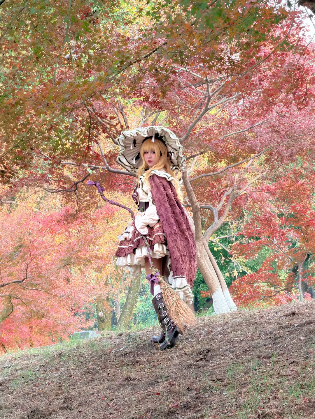 【魔理沙cos】东方project红叶季冒险，宛如画中游