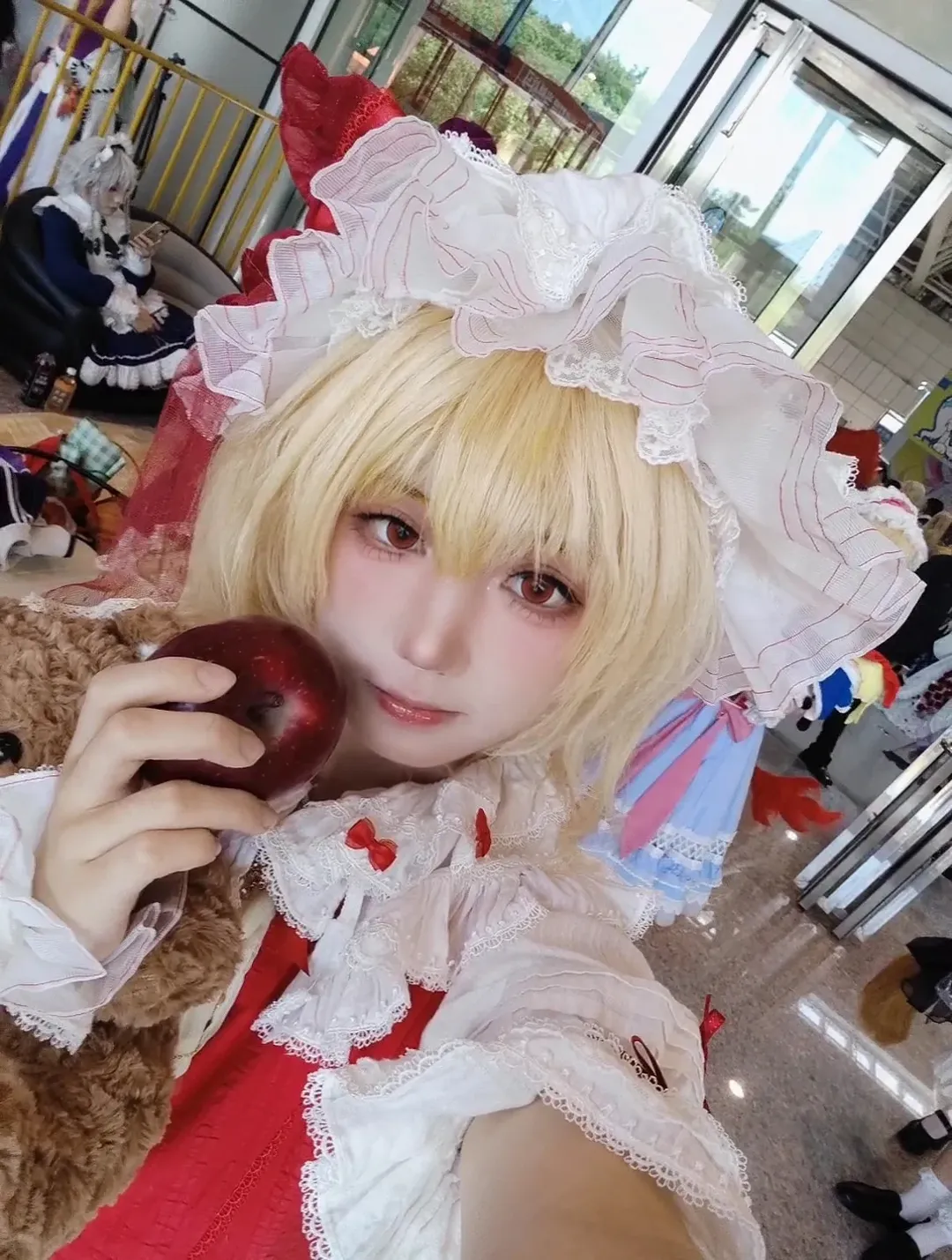 【芙兰朵露cos】东方project的怪萌日常自拍