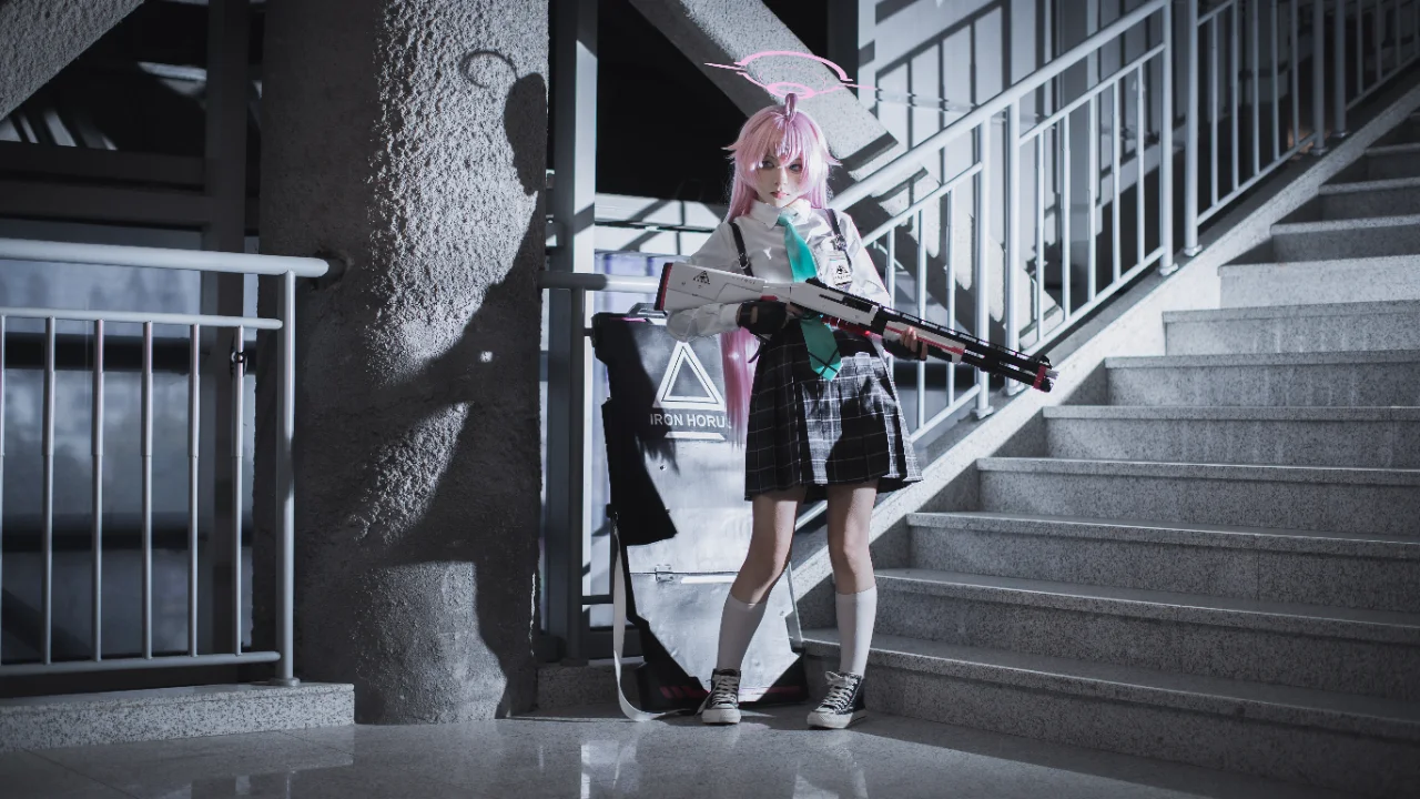 【小鸟游星野cos】蔚蓝档案里的大叔，拍完只想睡午觉