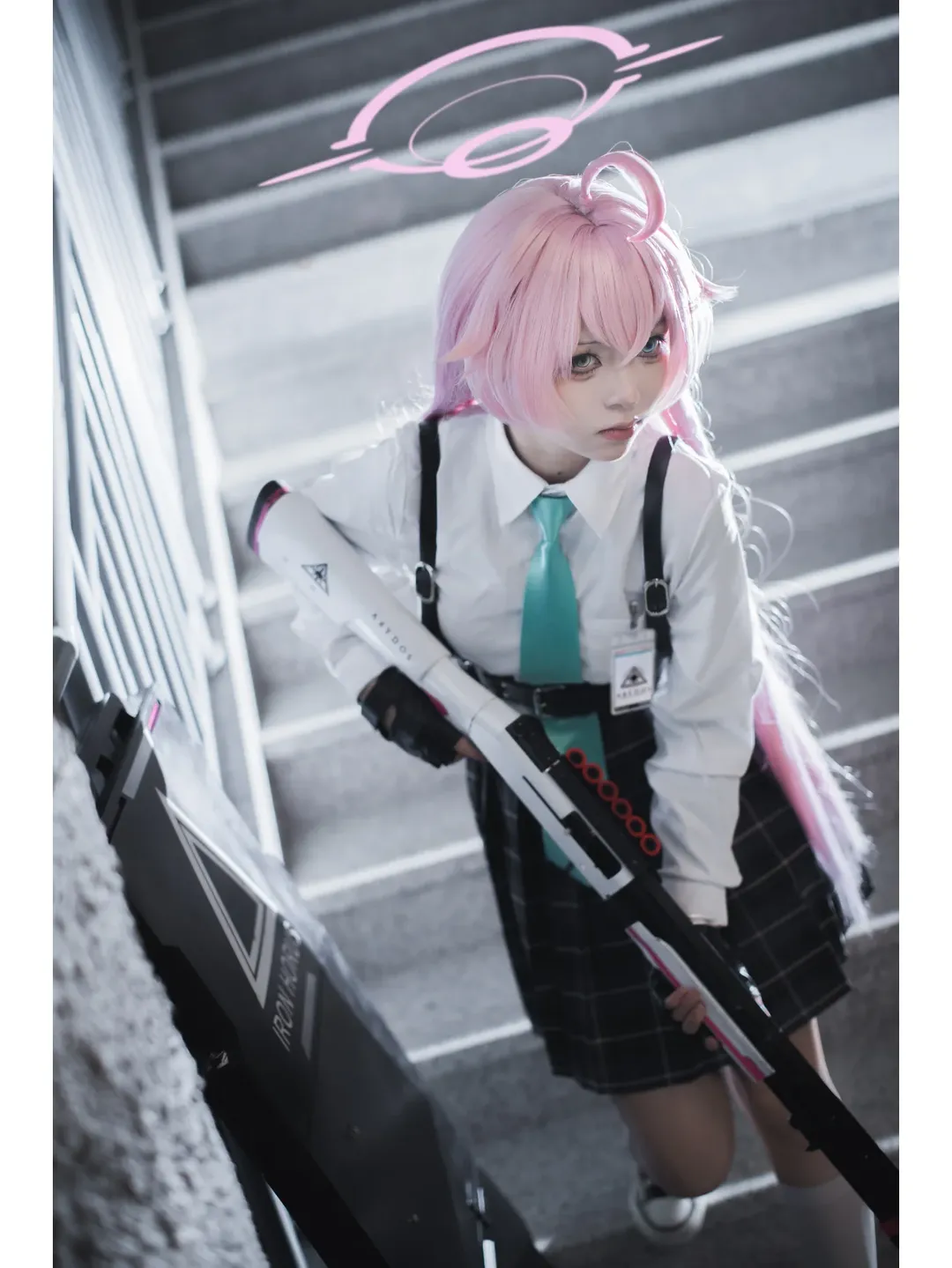 【小鸟游星野cos】蔚蓝档案里的大叔，拍完只想睡午觉 - 第 4 张