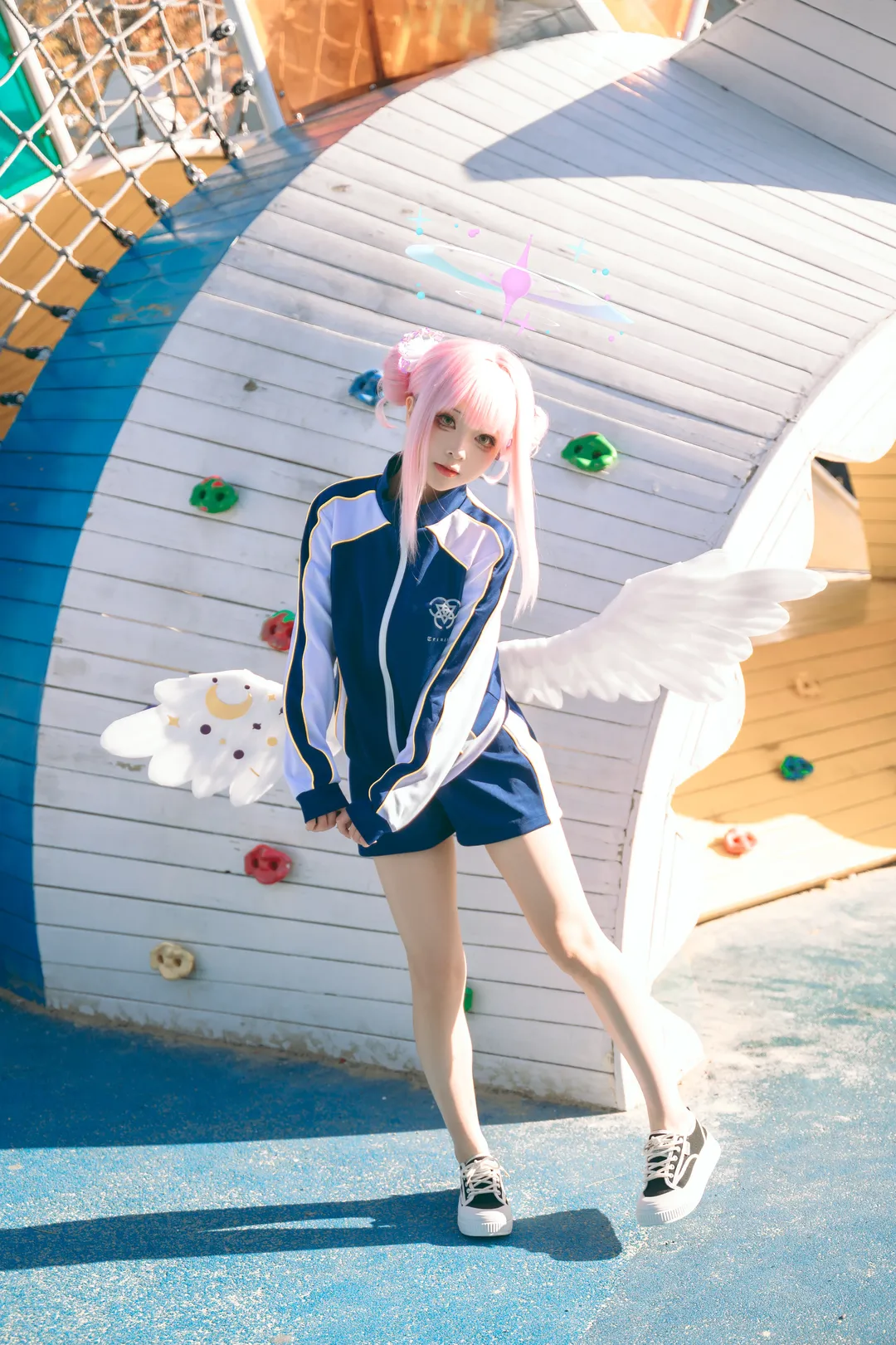 【聖園ミカ コスプレ】ブルーアーカイブの純白の天使の翼と輝く誕生日 - 3 枚目