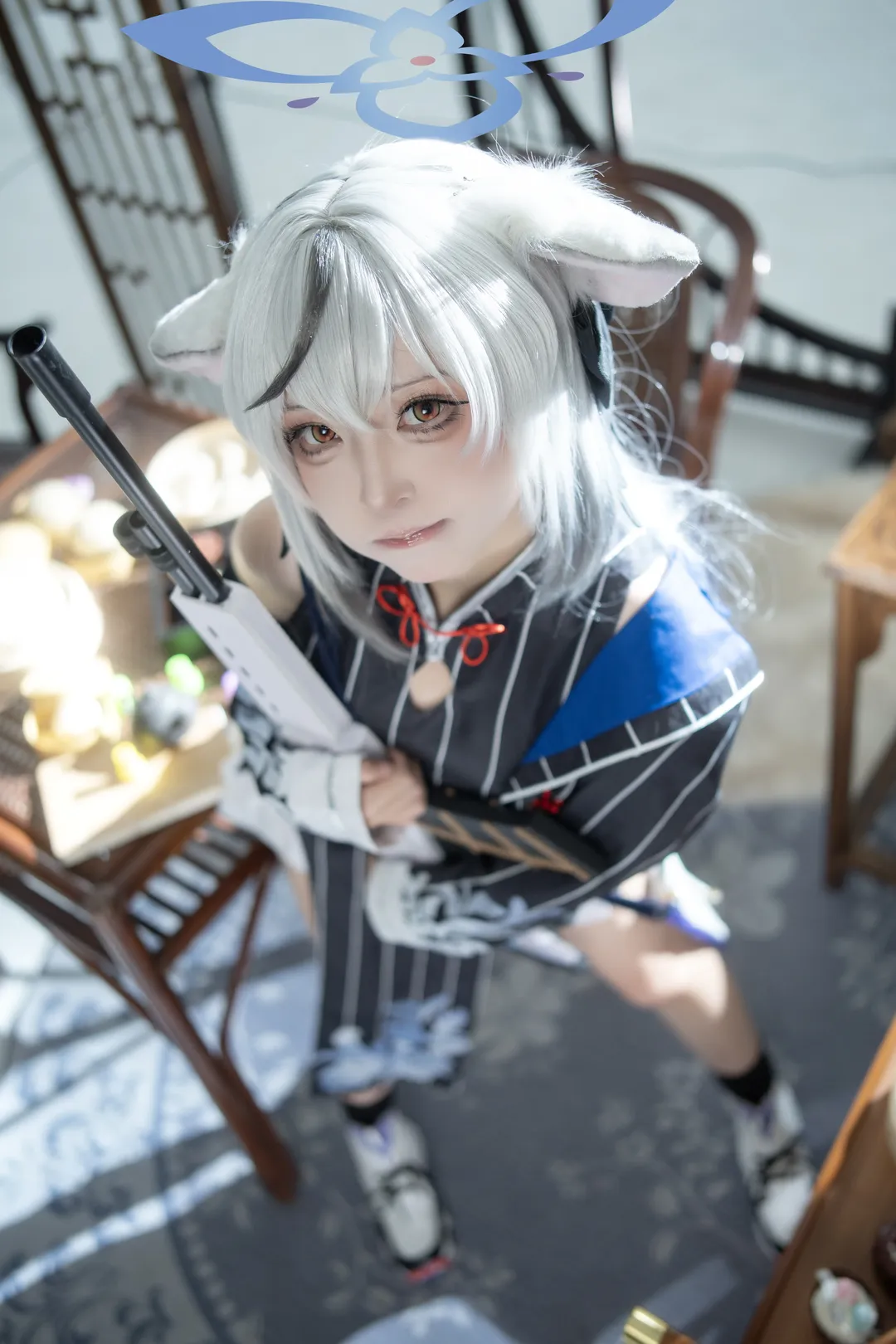 【春原心奈cos】午后茶室的慵懒巡查时刻