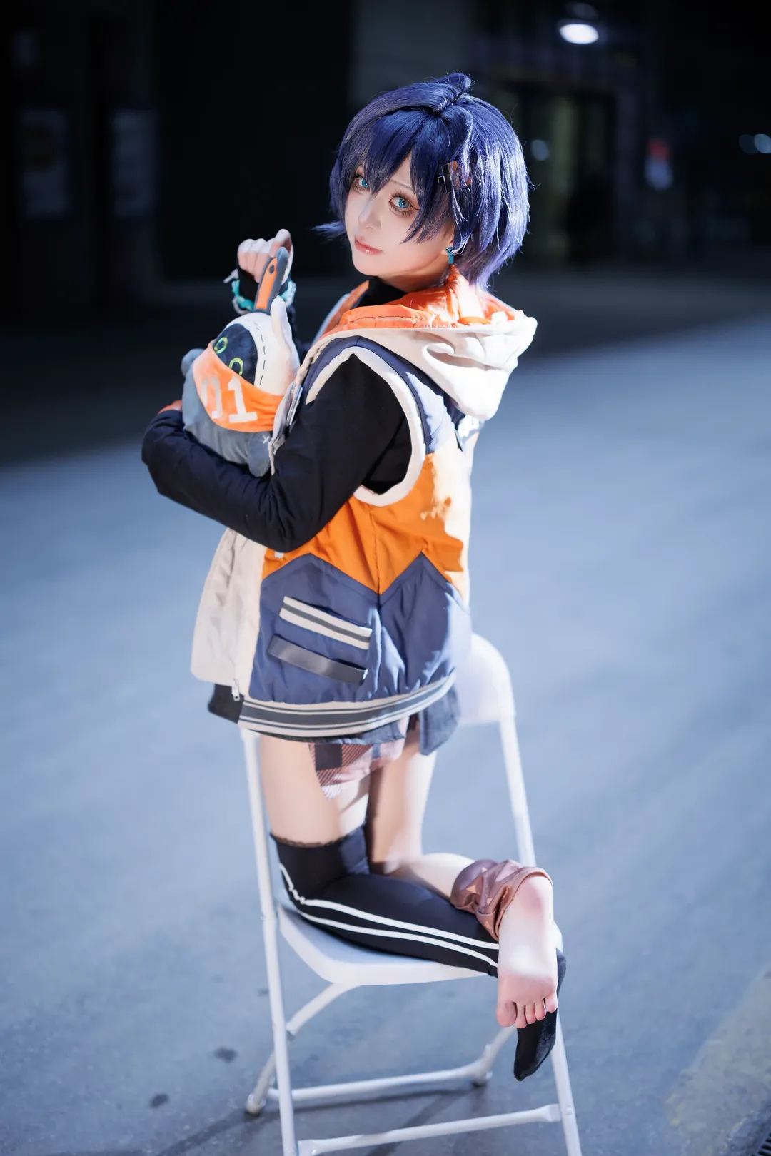 【玲cos】绝区零蓝发少女的街头出片记录 - 第 3 张