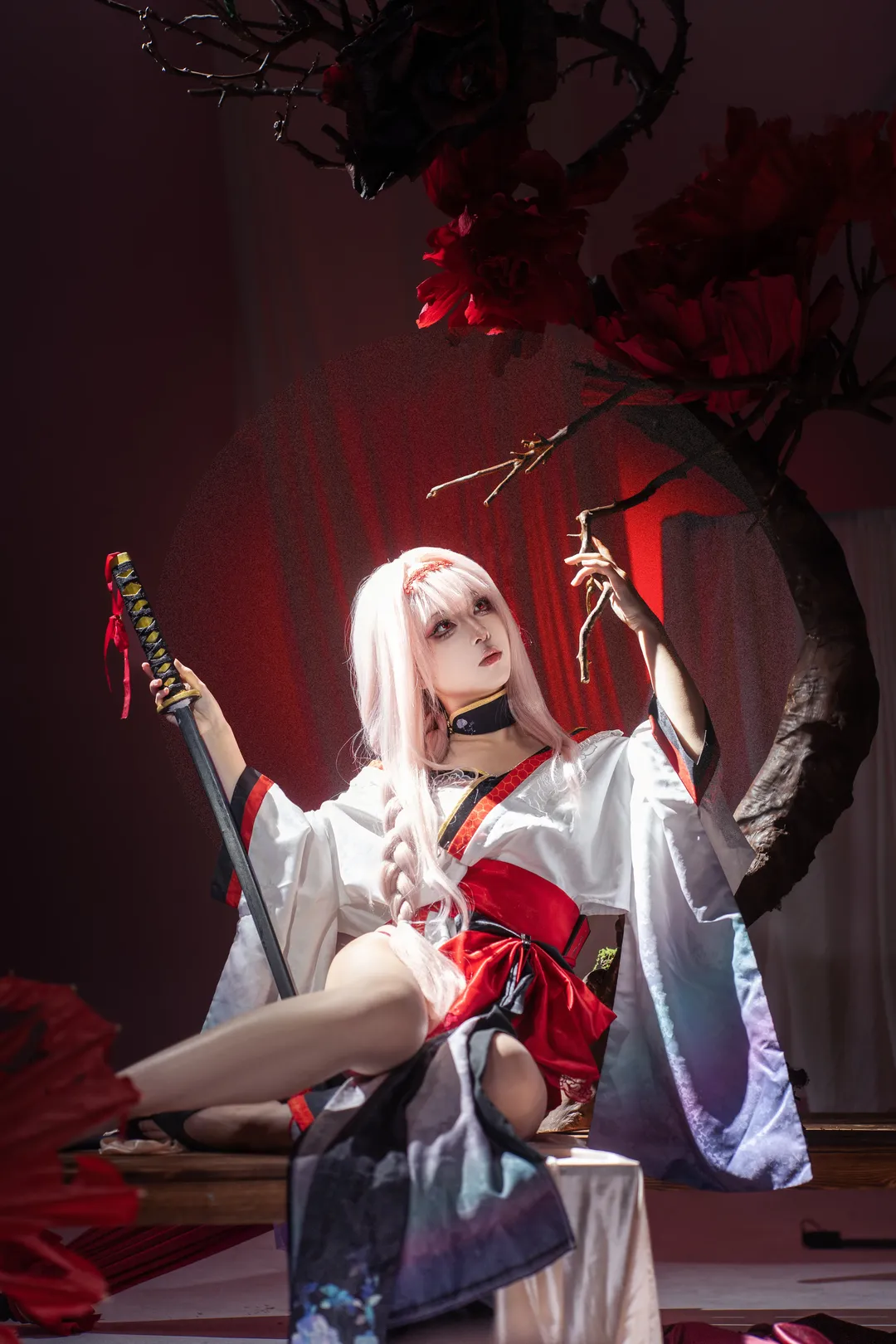 【暗影红莲cos】胜利女神nikke的冷面杀意